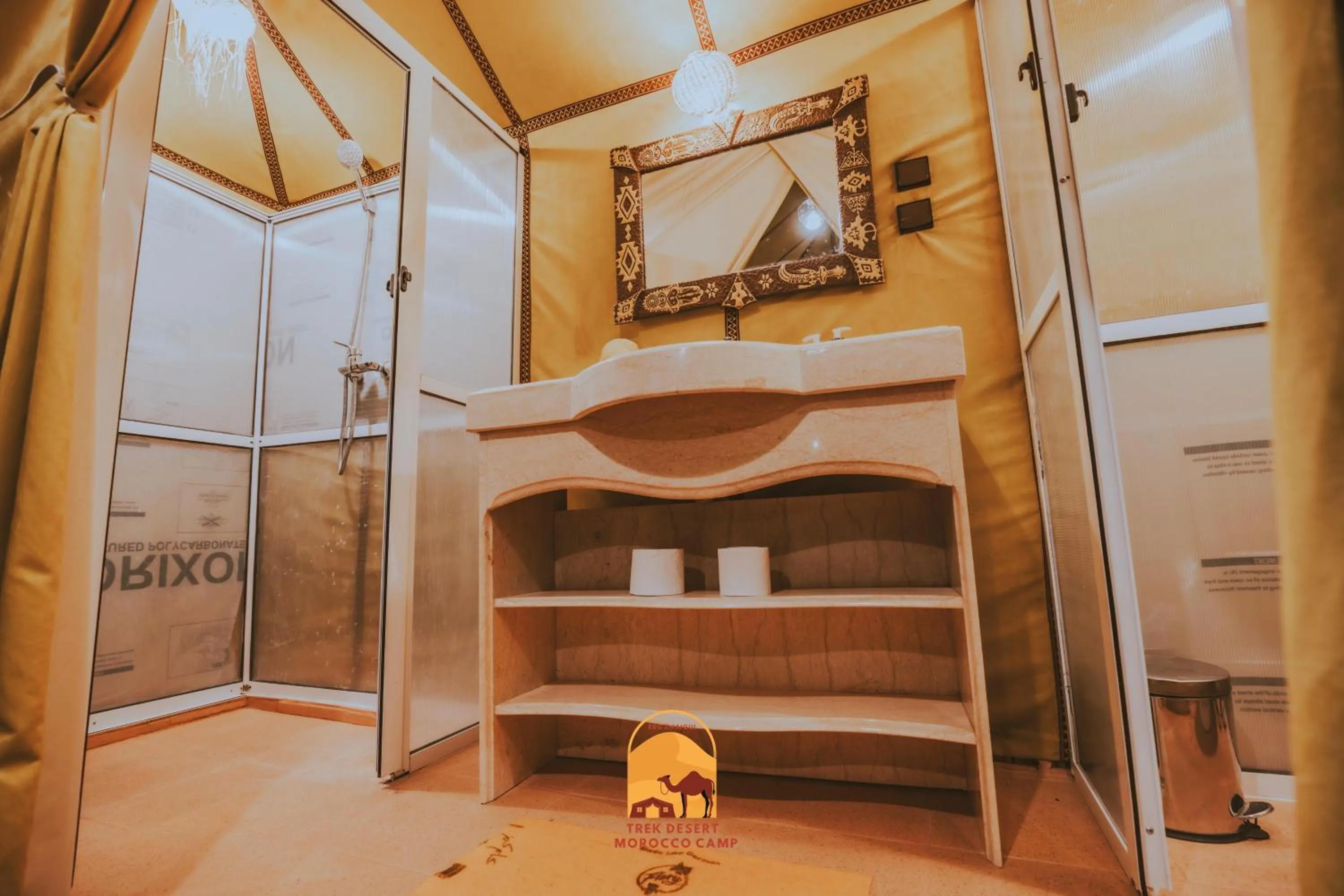 Shower in Trek desert Morocco Sarl