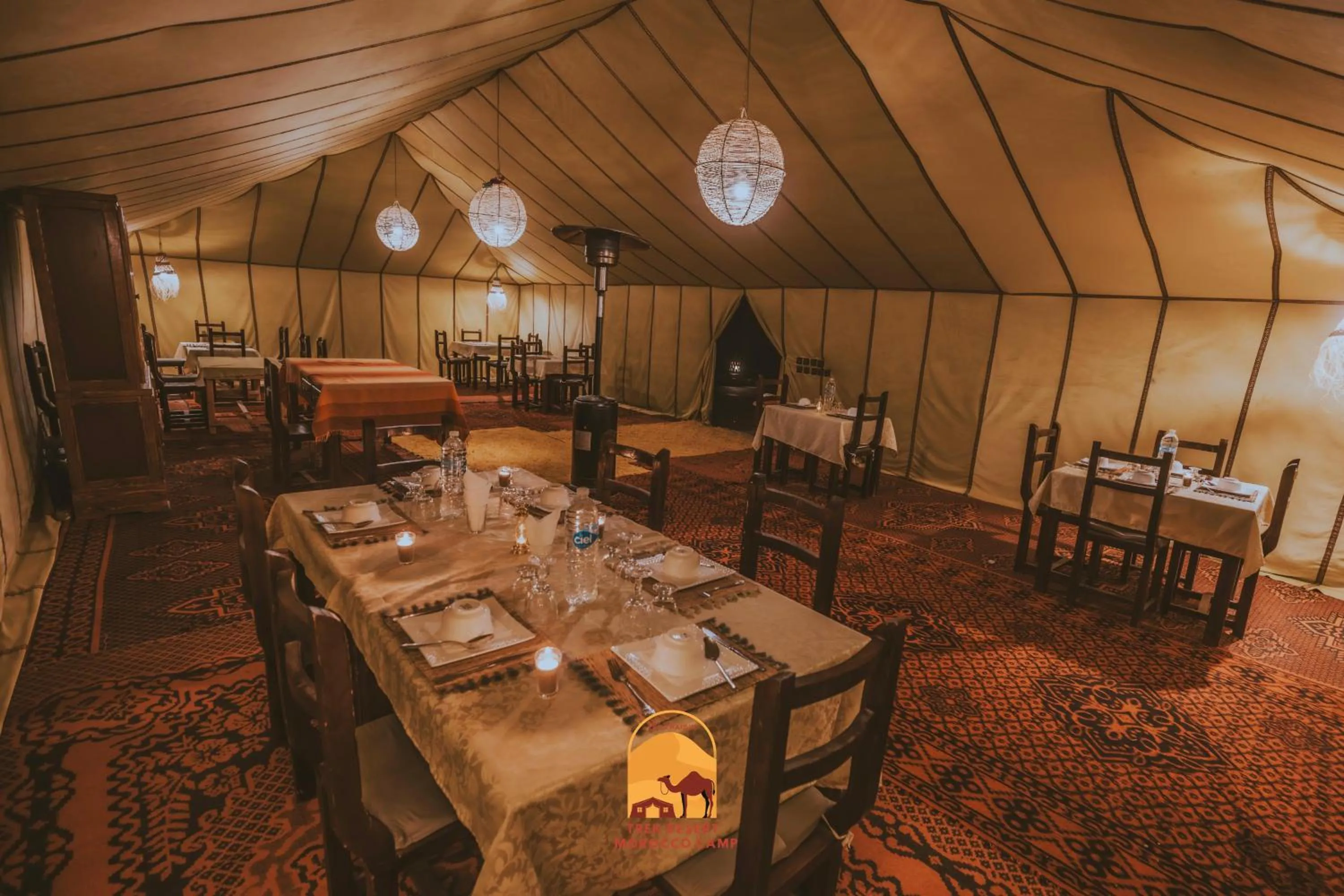 Restaurant/places to eat in Trek desert Morocco Sarl