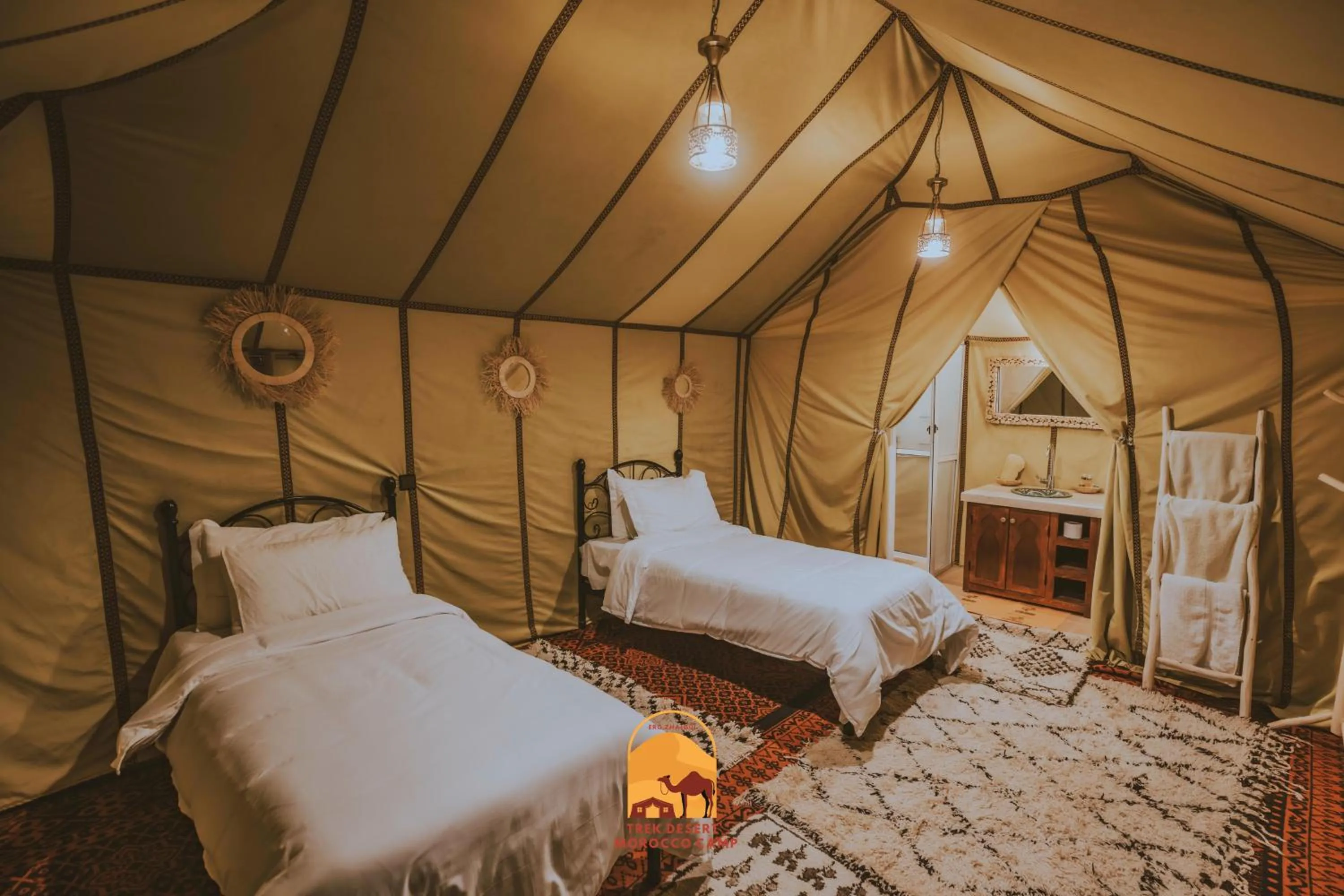 Property building, Bed in Trek desert Morocco Sarl