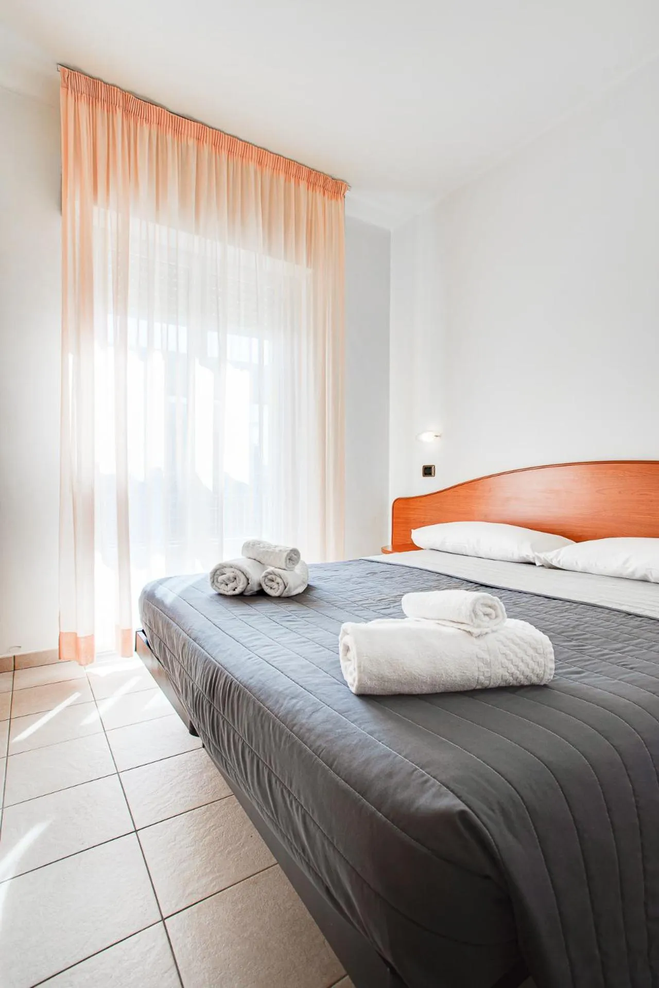 View (from property/room), Bed in HOTEL VILLA MARIA