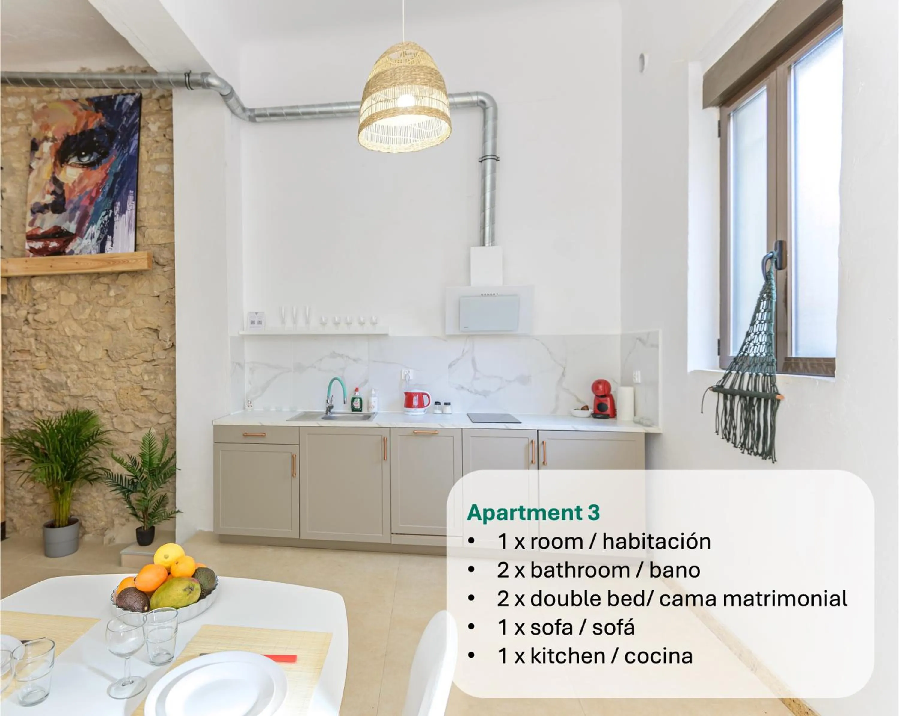 Kitchen or kitchenette in Soho Boho Apartments - with sunny rooftop terrace and fiber optic internet