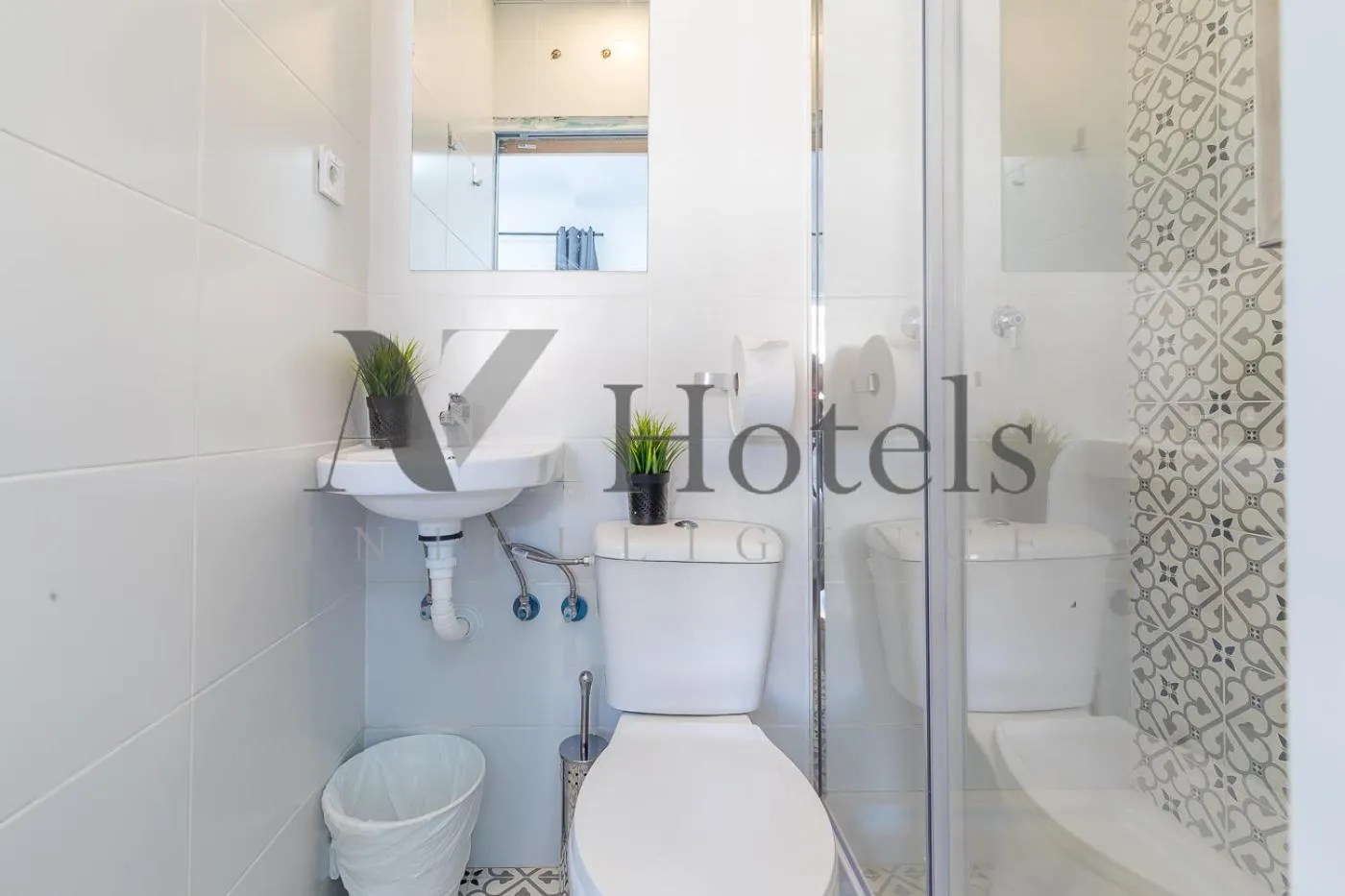 Bathroom in AYZ Silvela - Auto check-in property