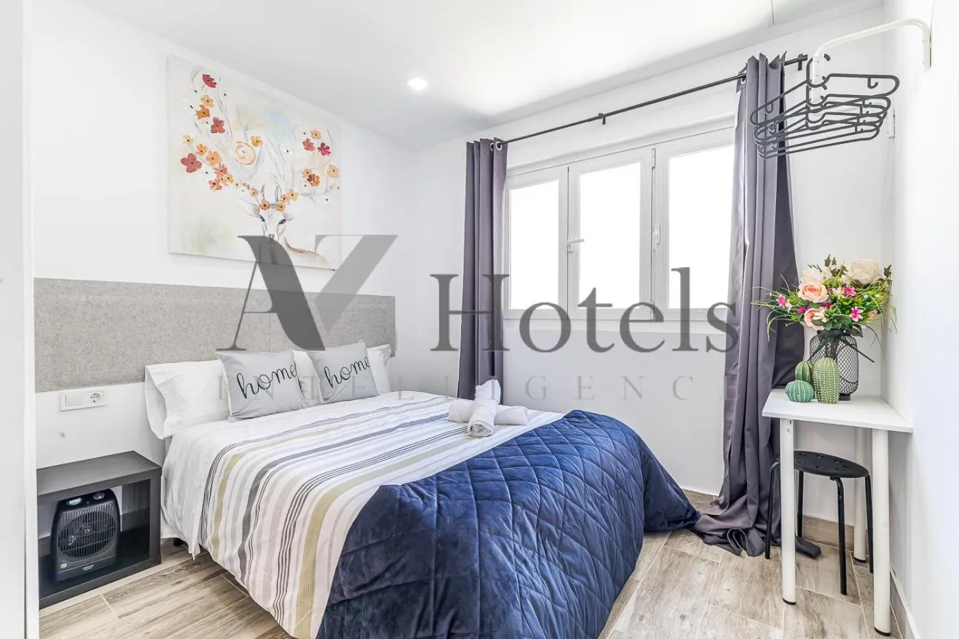 Photo of the whole room, Bed in AYZ Silvela - Auto check-in property