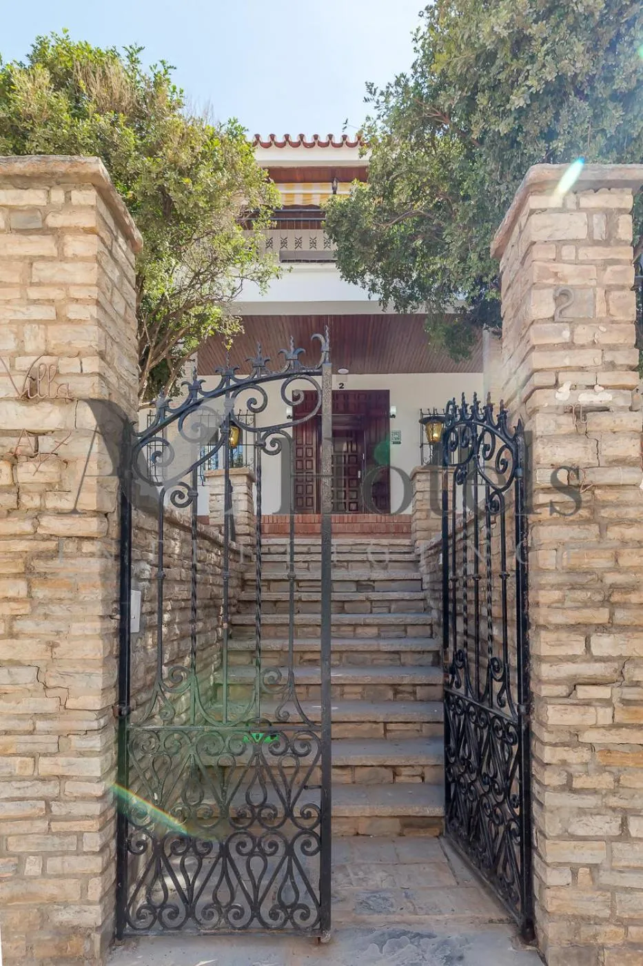 Lobby or reception in AYZ Silvela - Auto check-in property