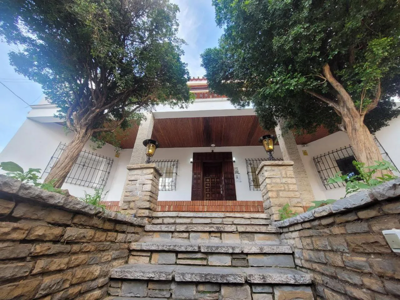 AYZ Silvela - Auto check-in property