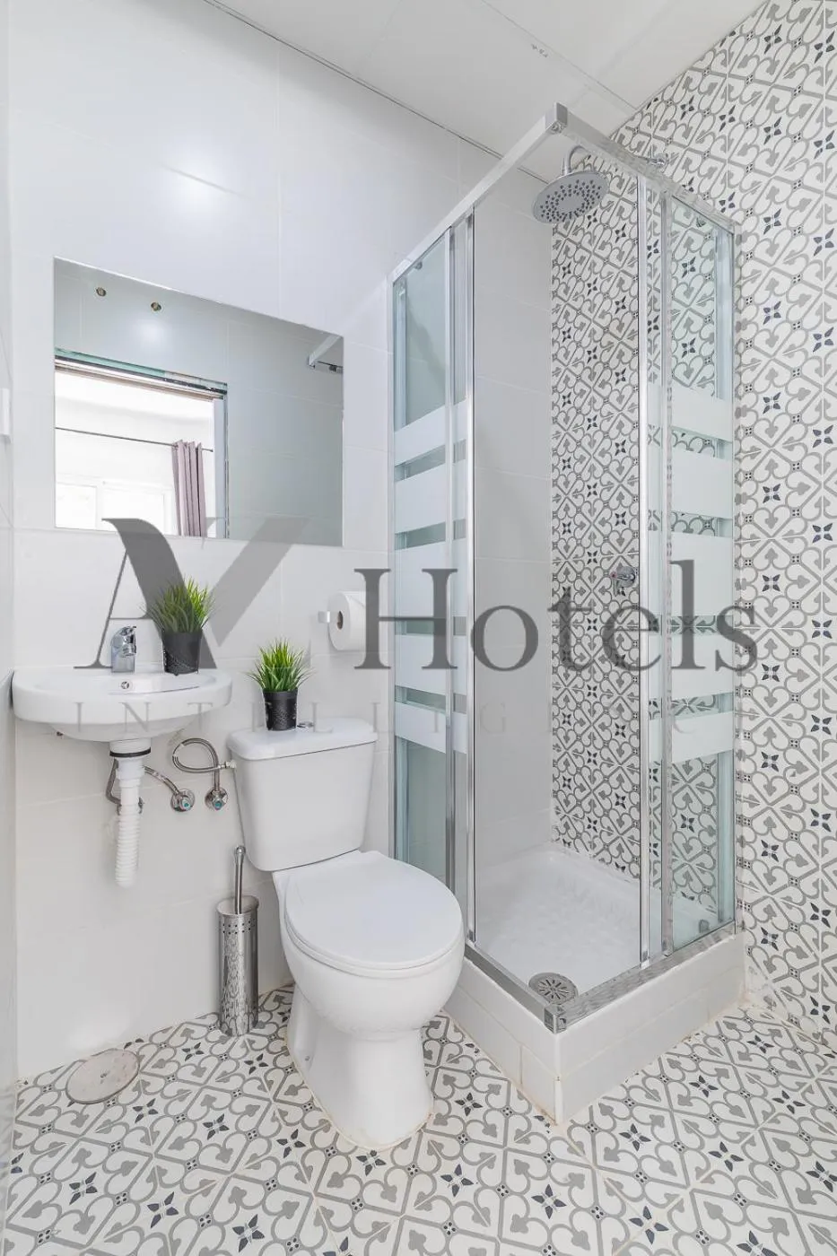 Bathroom in AYZ Silvela - Auto check-in property