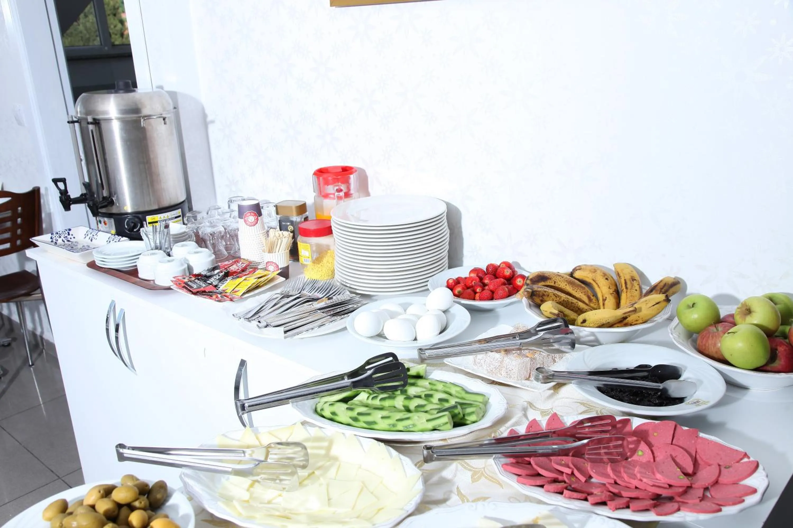 Coffee/tea facilities in Çamlıca Tower Hotel