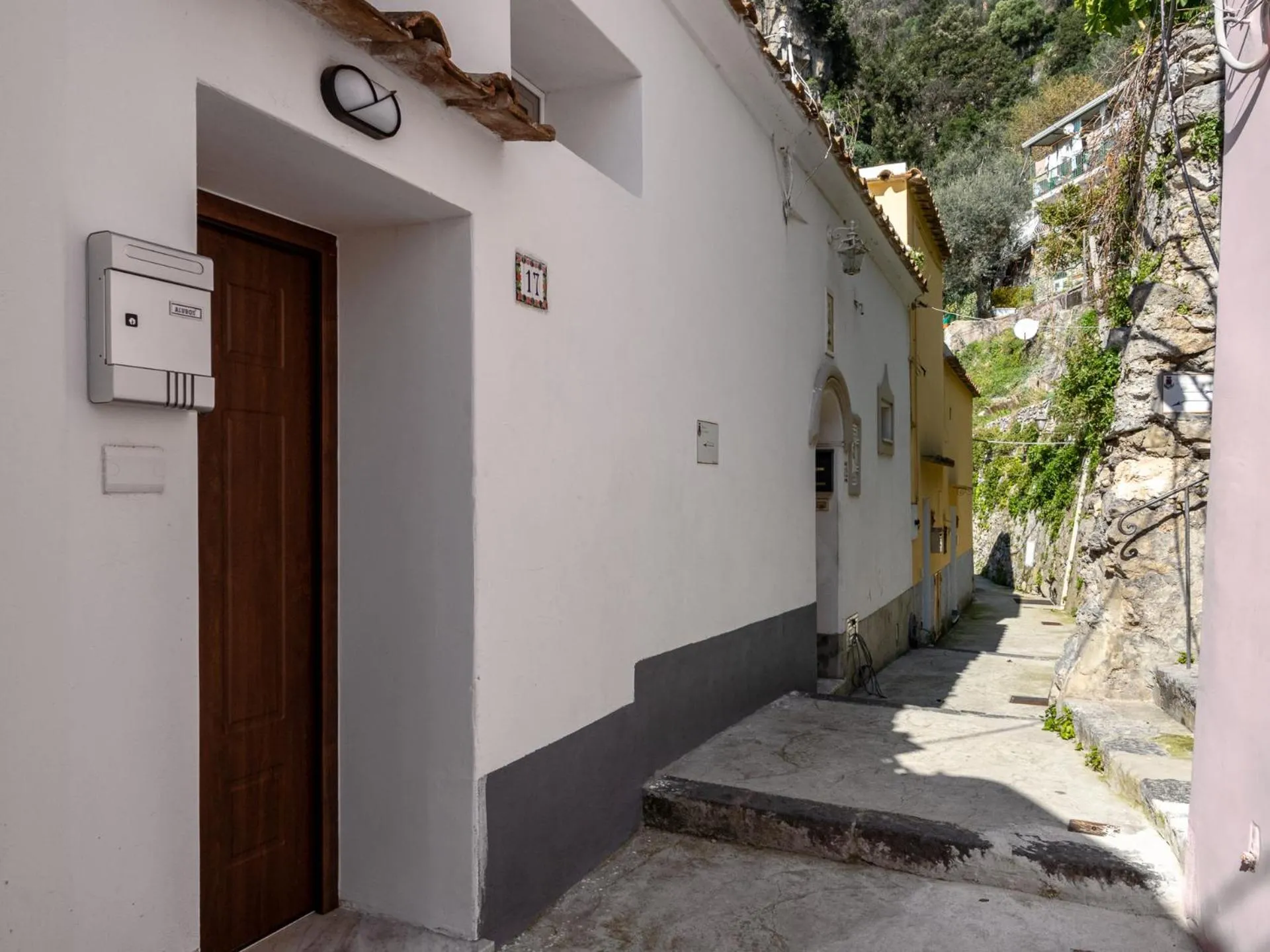 Property building in La Perla di Chicca