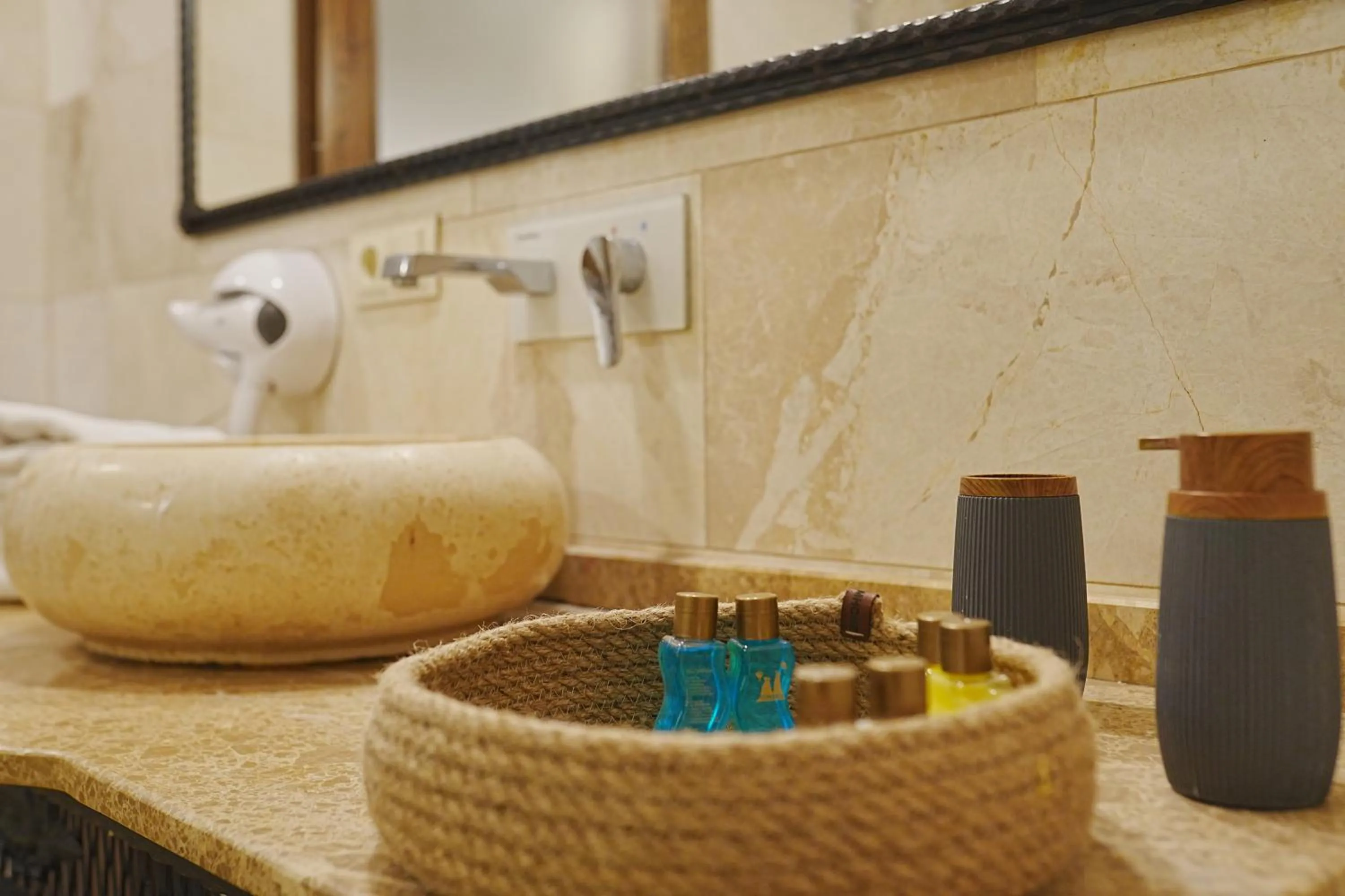Bathroom in Kayra Cave Suites