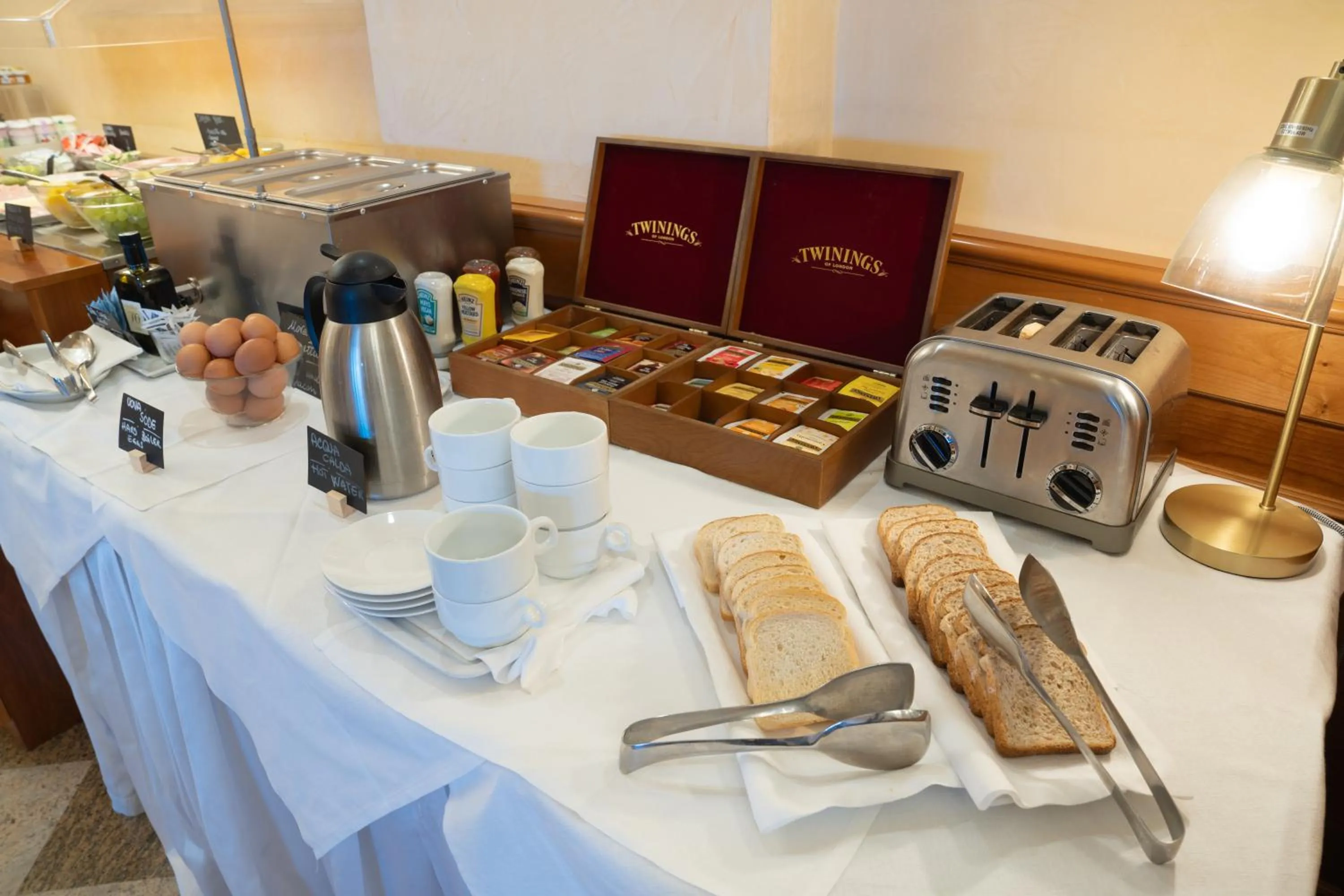 Breakfast in Hotel Florida Lerici