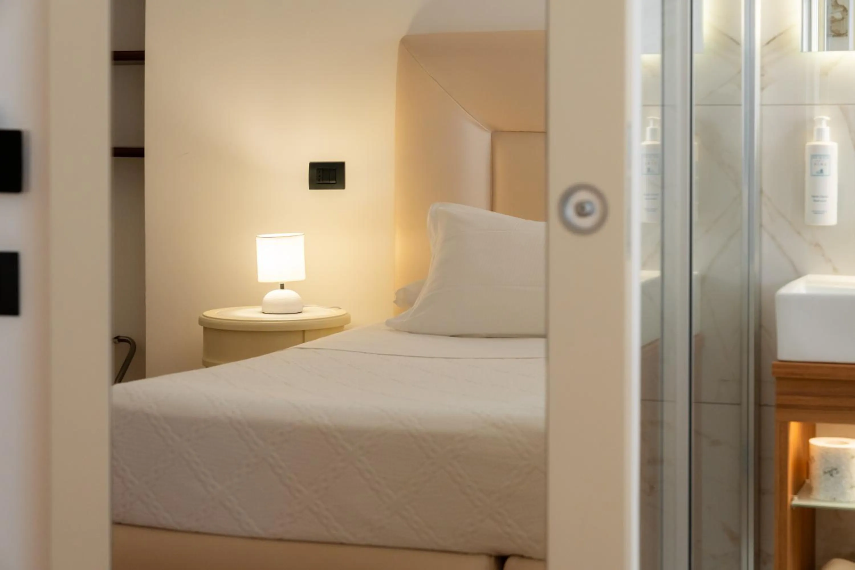 Bed in Hotel Florida Lerici