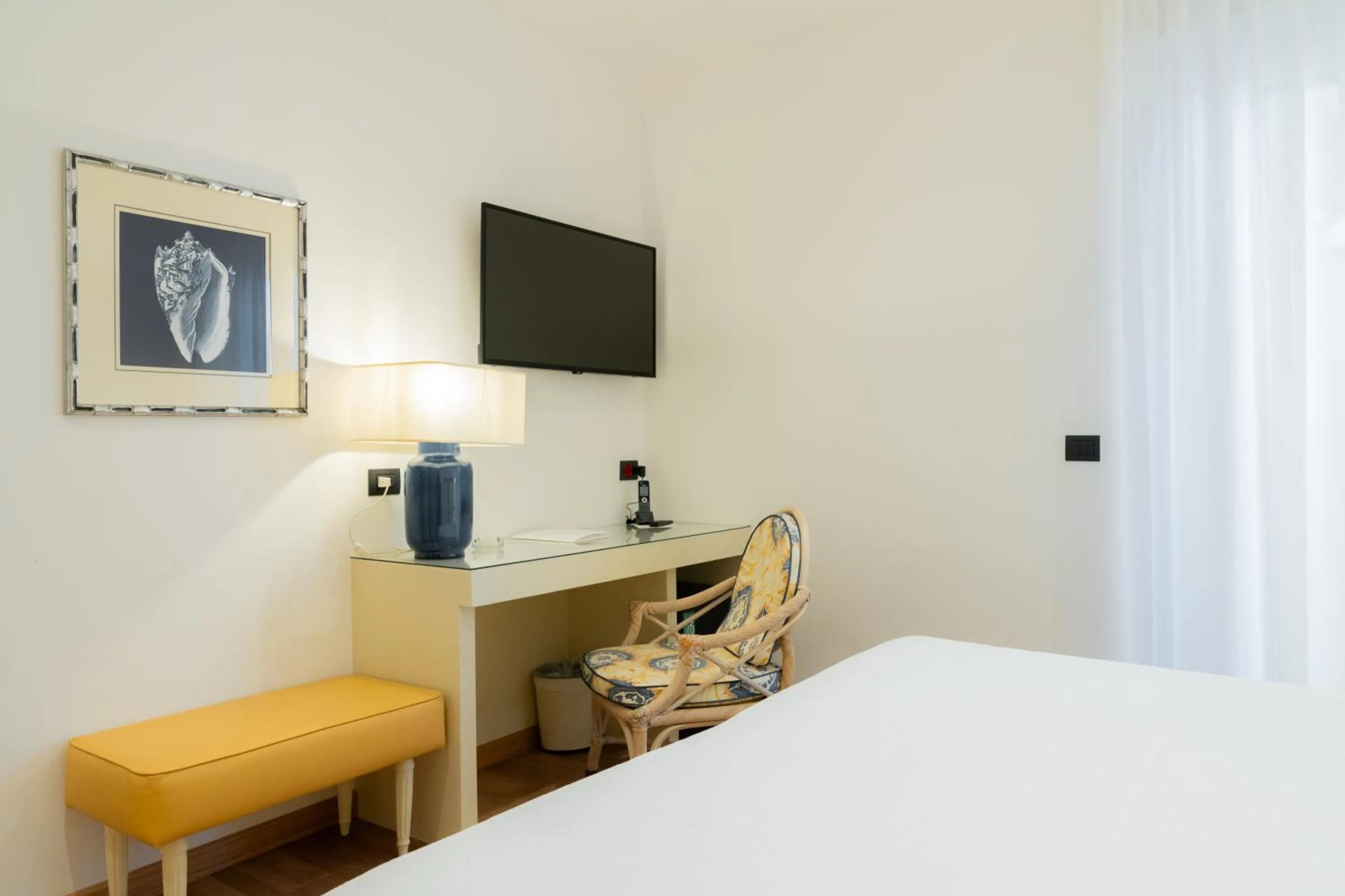 Bed in Hotel Florida Lerici