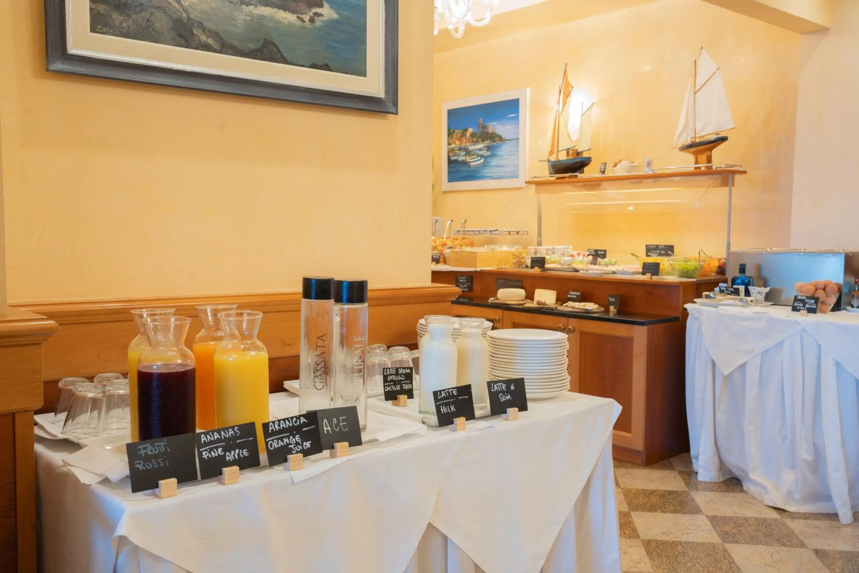 Food and drinks in Hotel Florida Lerici