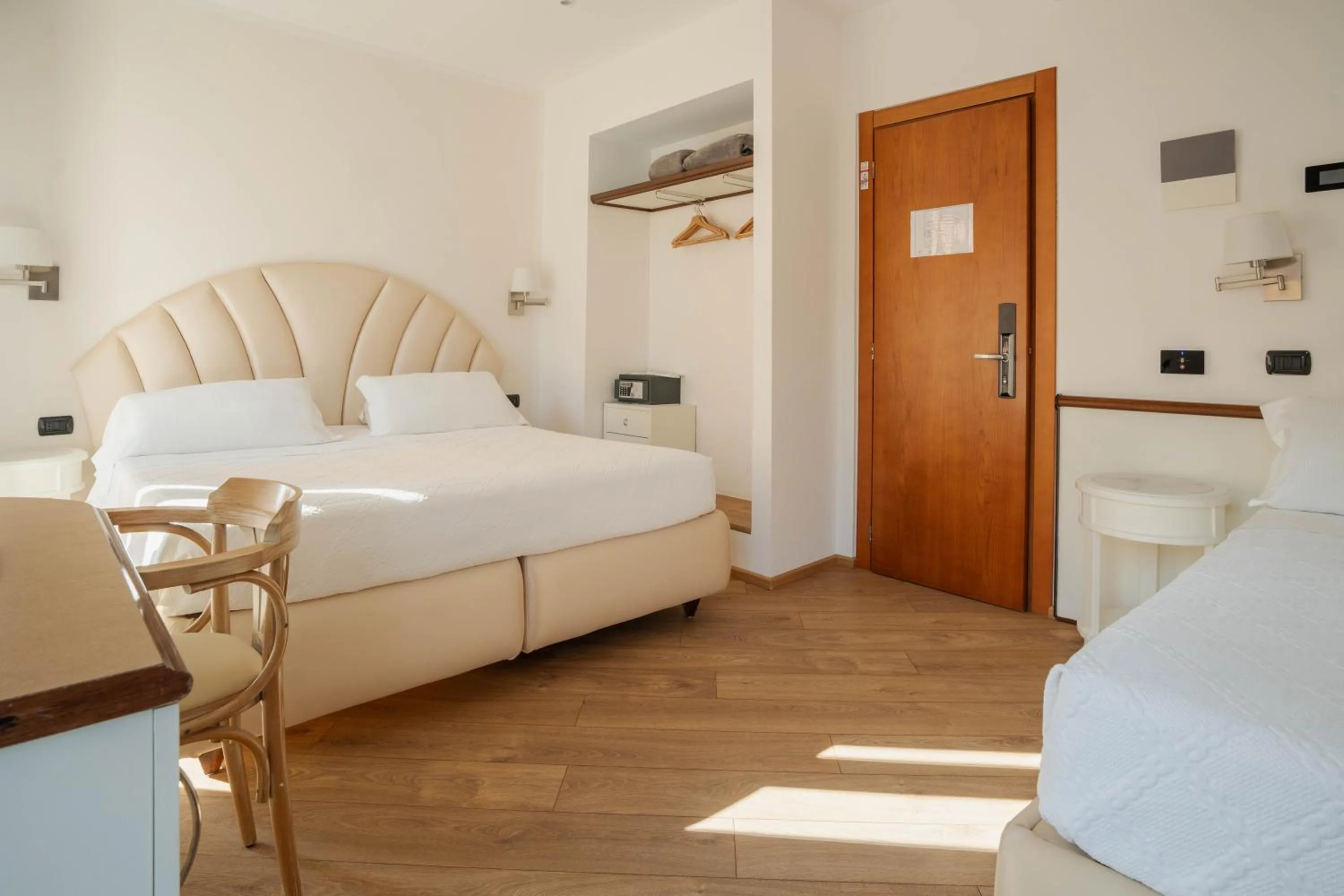 Bed in Hotel Florida Lerici