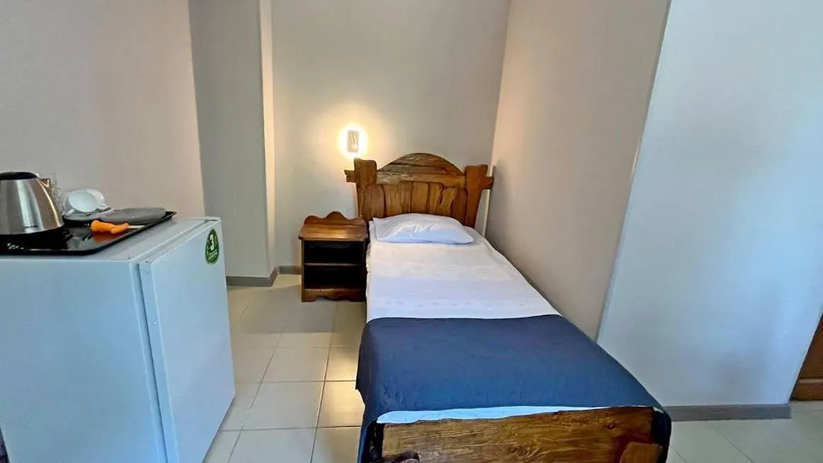 Bed in Dil Hill by Sam