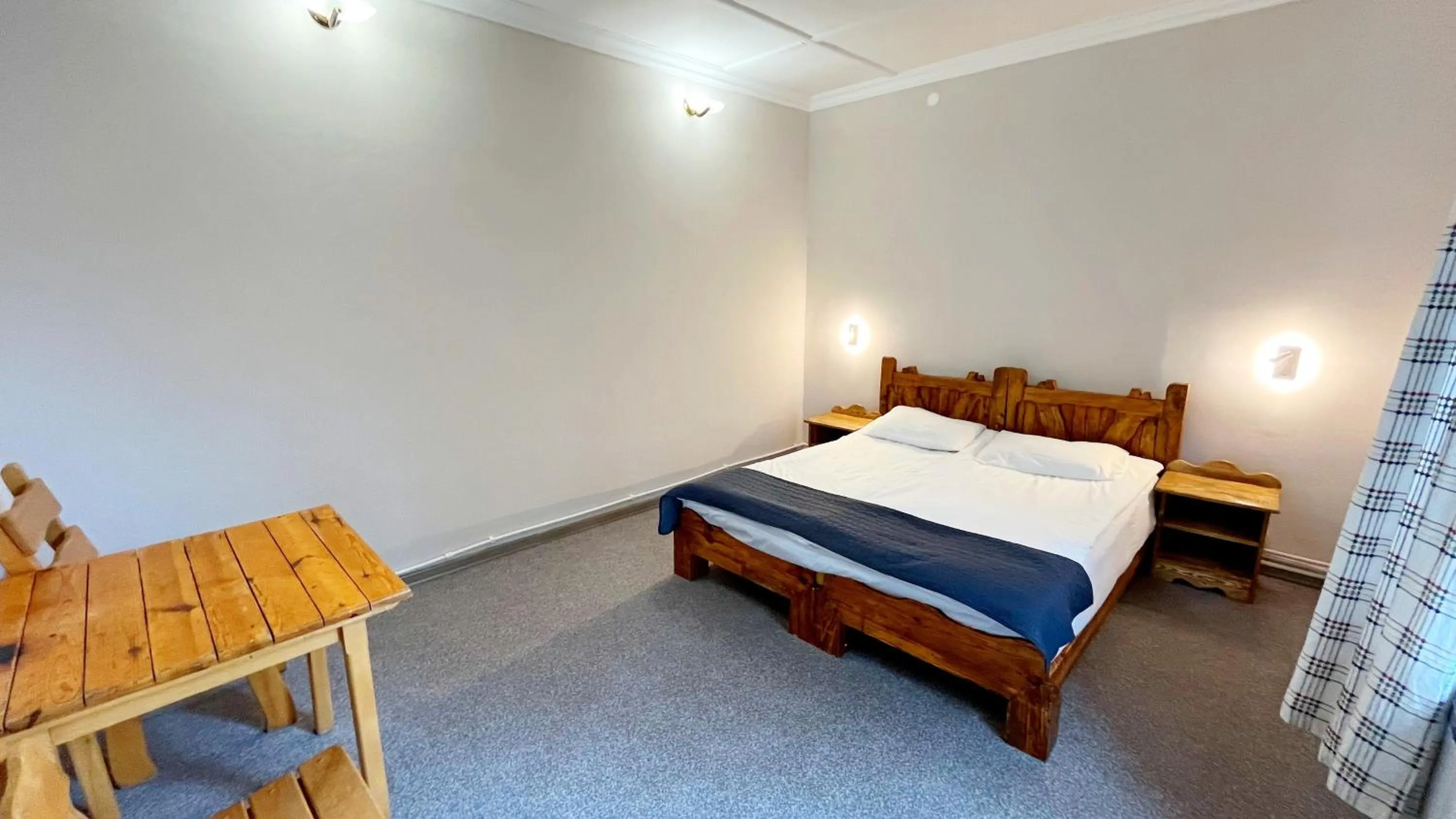 Bedroom, Bed in Dil Hill by Sam