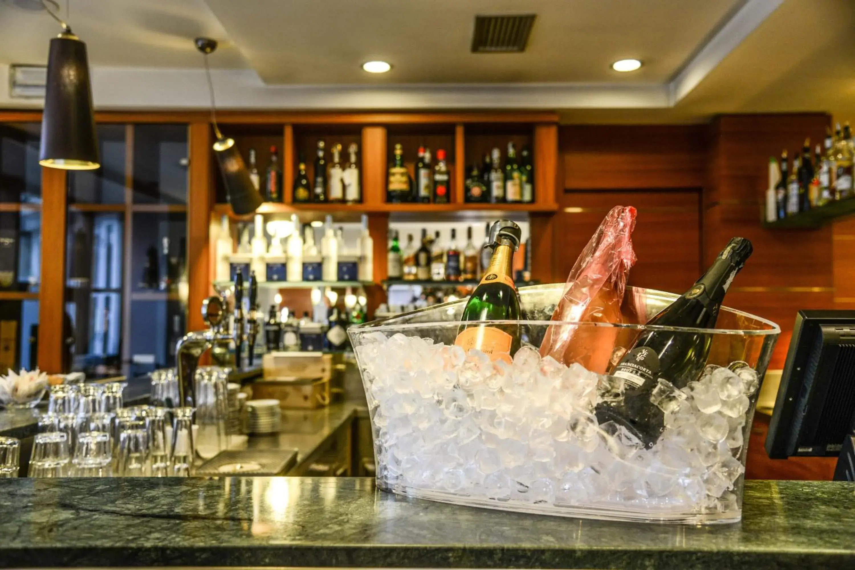 Restaurant/places to eat in Hotel Master Restaurant/places to eat in Hotel Master