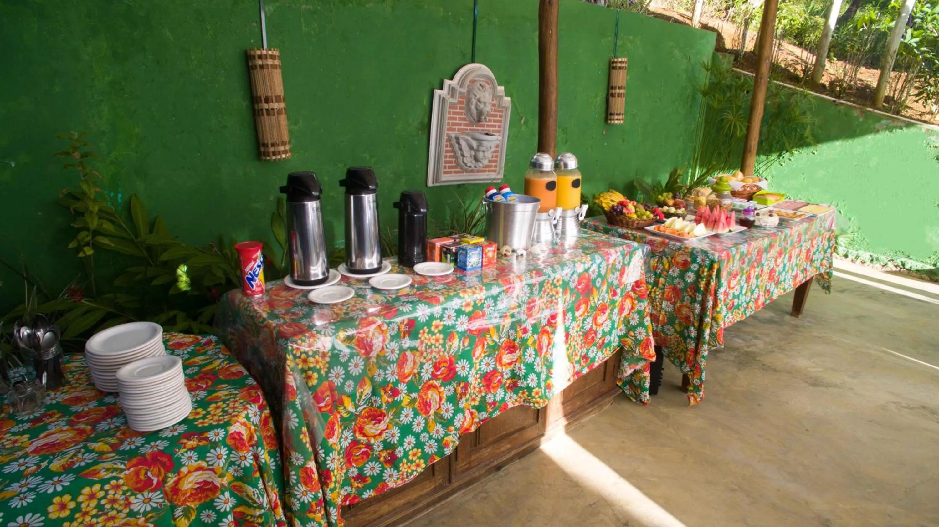 Food and drinks in Pousada Bicho Preguiça