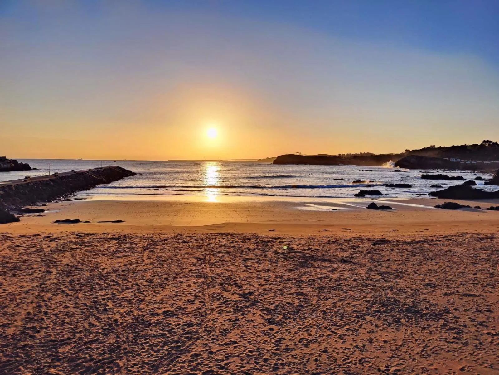 Beach in Hotel Puerto de Candás