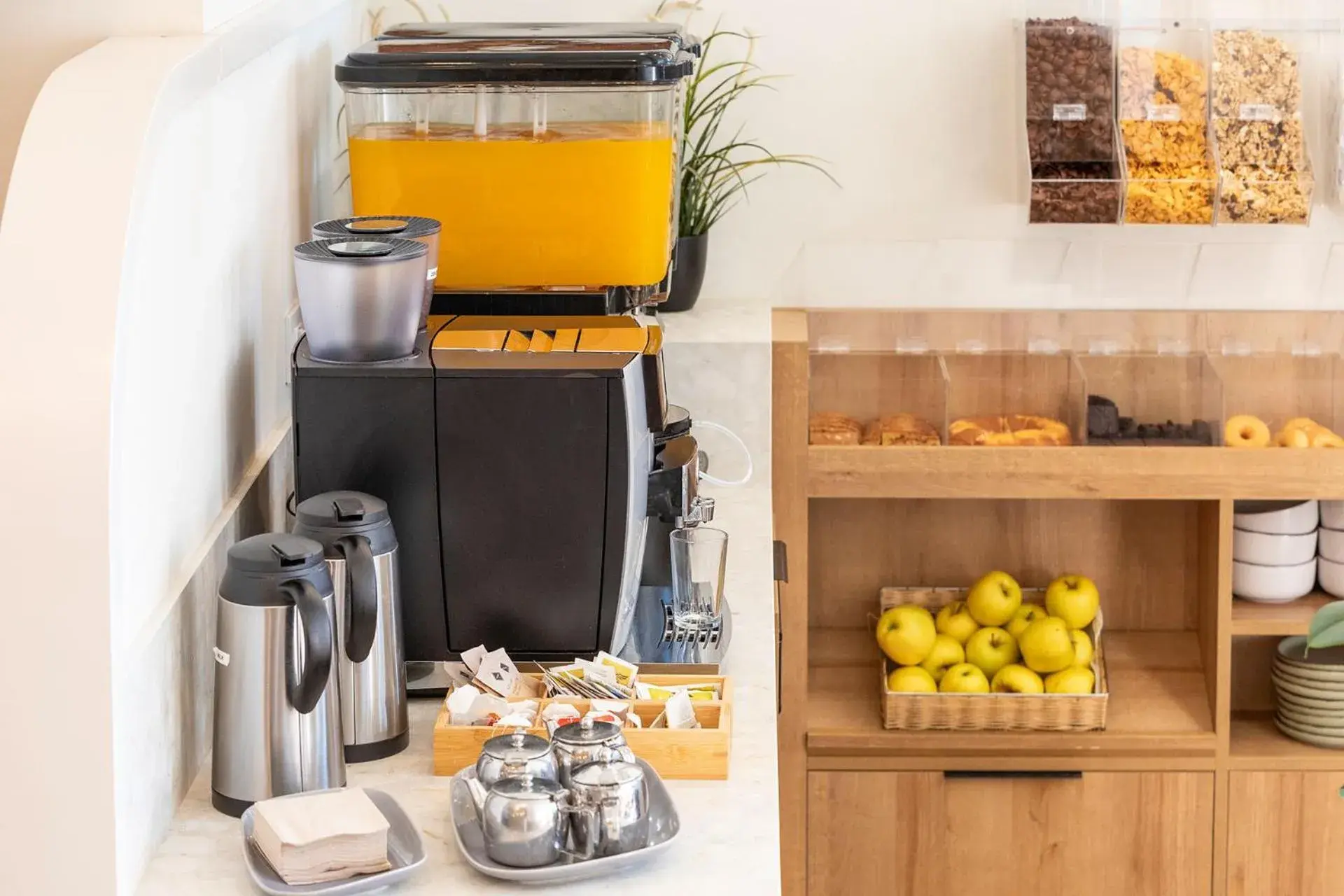 Restaurant/places to eat in Hotel Puerto de Candás Restaurant/places to eat in Hotel Puerto de Candás