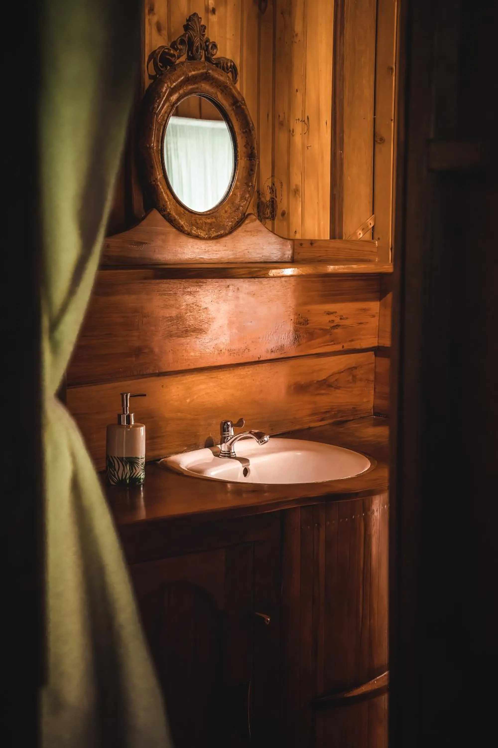 Bathroom in Ocean Forest Ecolodge