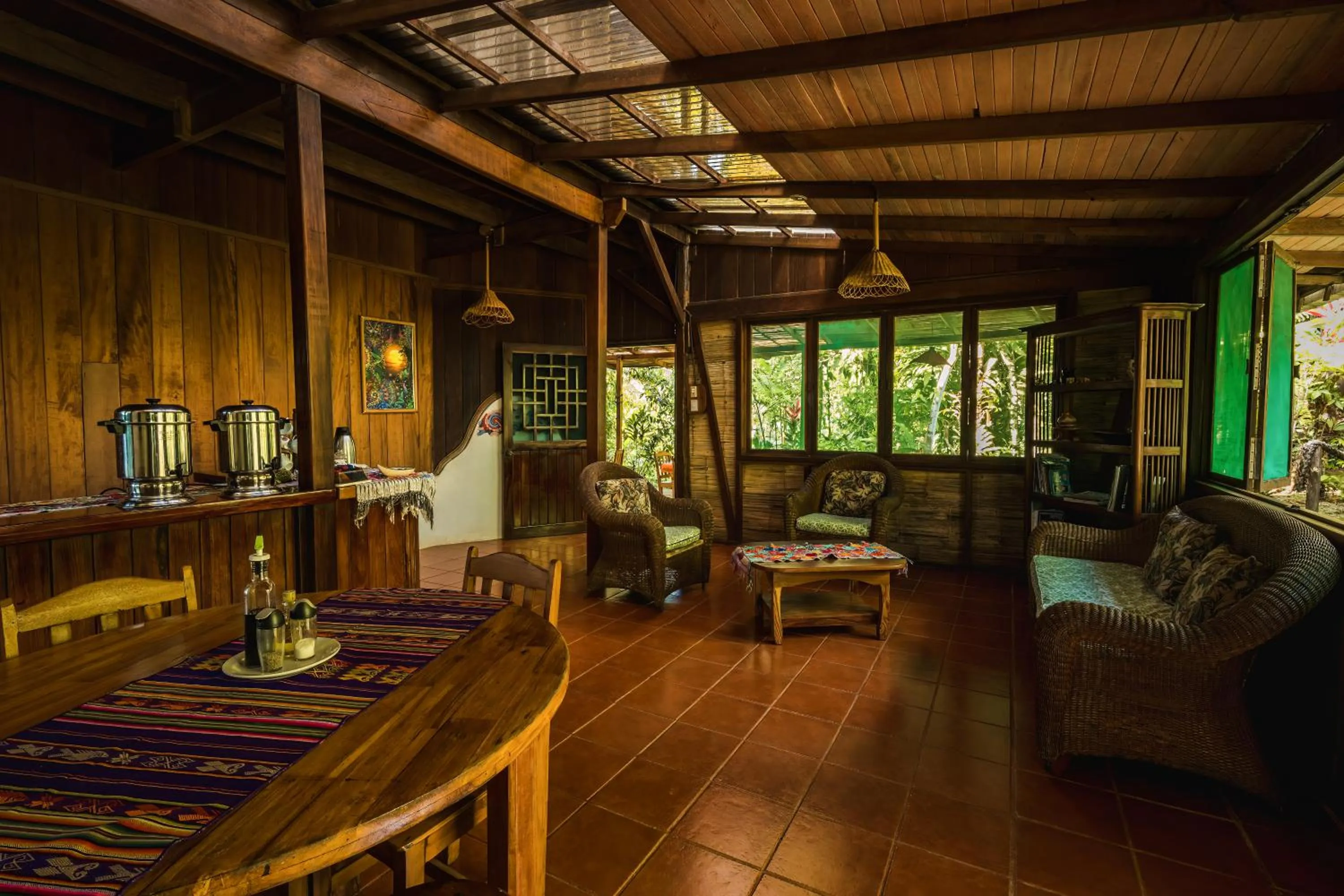 Restaurant/places to eat in Ocean Forest Ecolodge