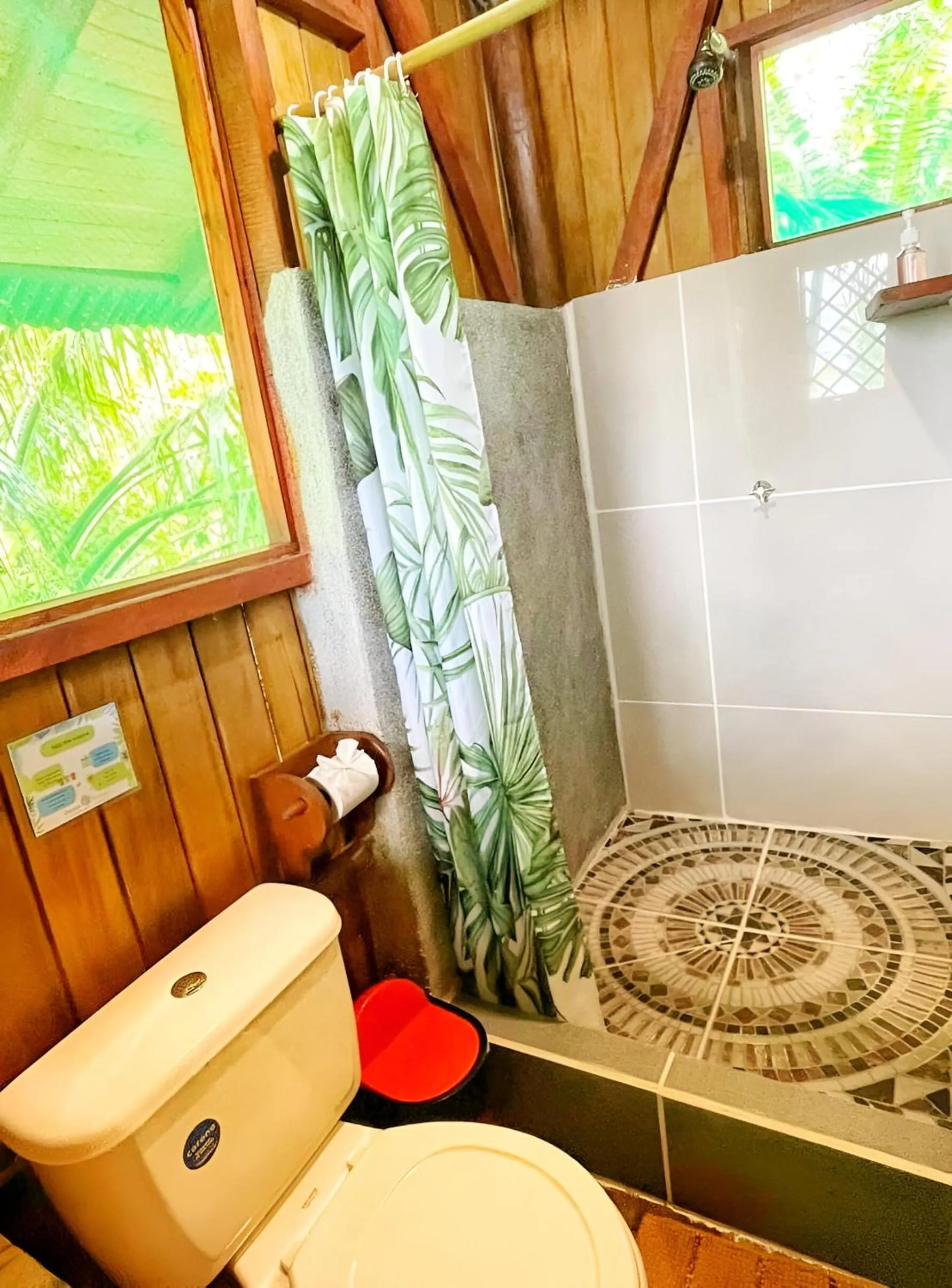 Shower in Ocean Forest Ecolodge
