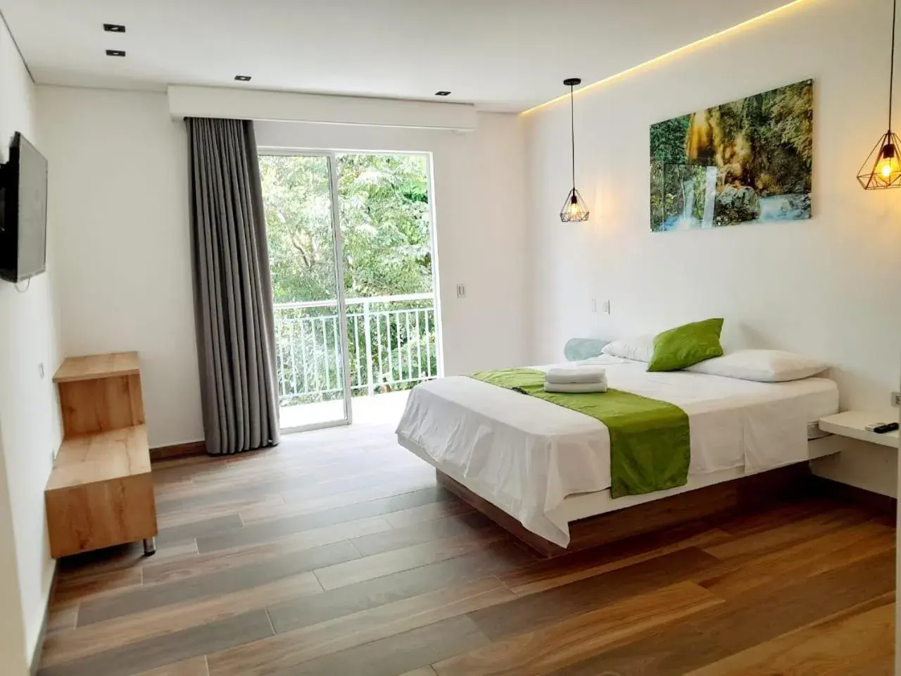 Deluxe Double Room with Balcony in Hotel Monte Bello Deluxe Double Room with Balcony in Hotel Monte Bello
