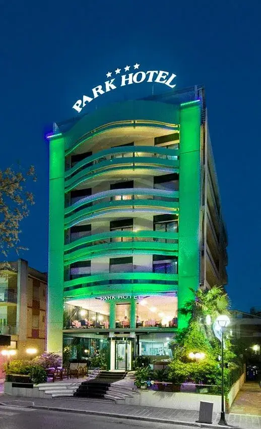 Facade/entrance, Property Building in Park Hotel