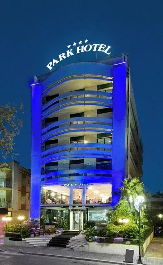 Facade/entrance, Property Building in Park Hotel