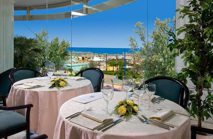 Restaurant/places to eat in Park Hotel Cattolica & Restaurant