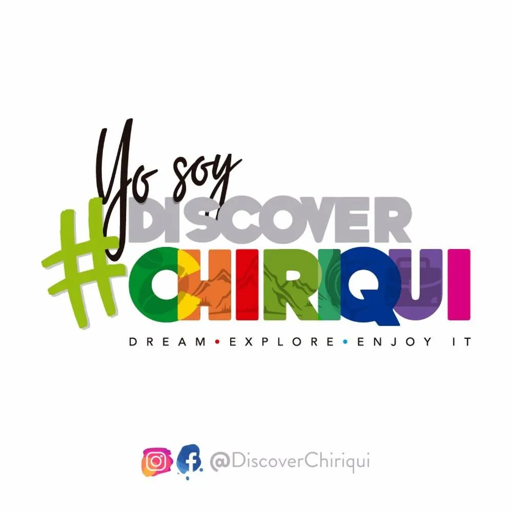 Text overlay in Hotel Ladera