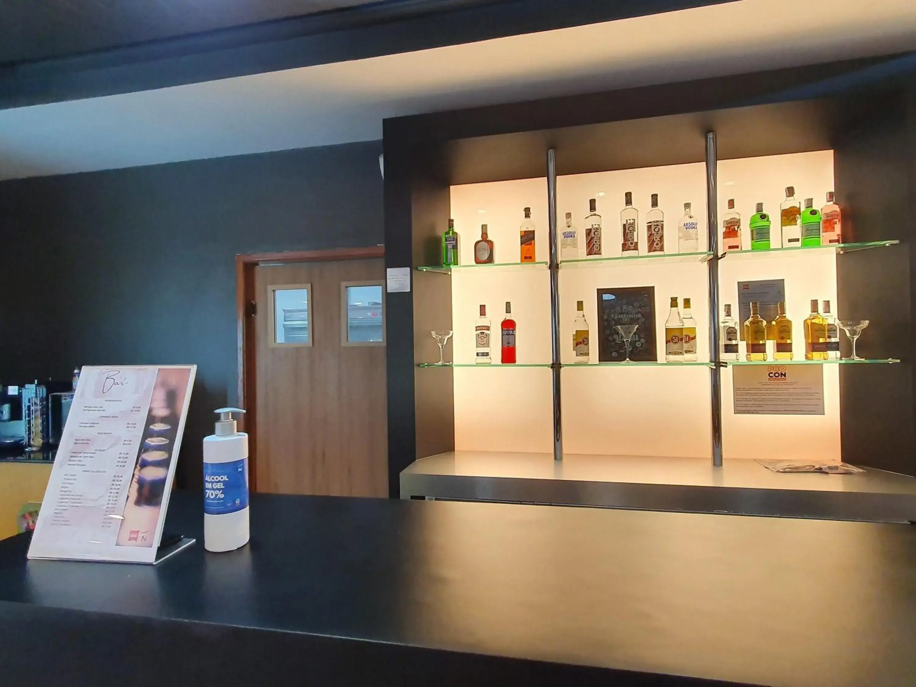 Lounge or bar in ibis Manaus Distrito Industrial Lounge or bar in ibis Manaus Distrito Industrial