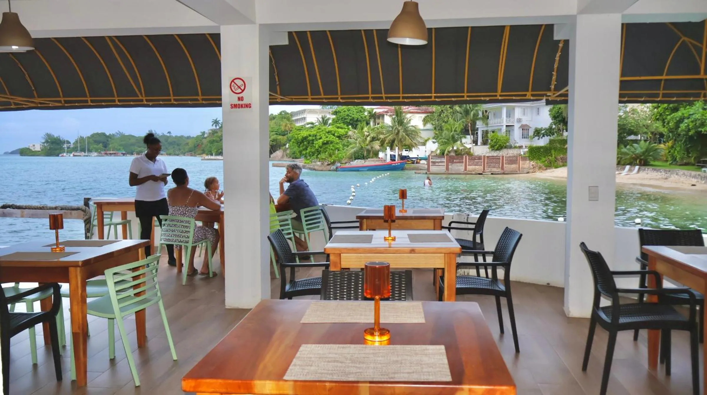 Restaurant/places to eat in Ocean Palms