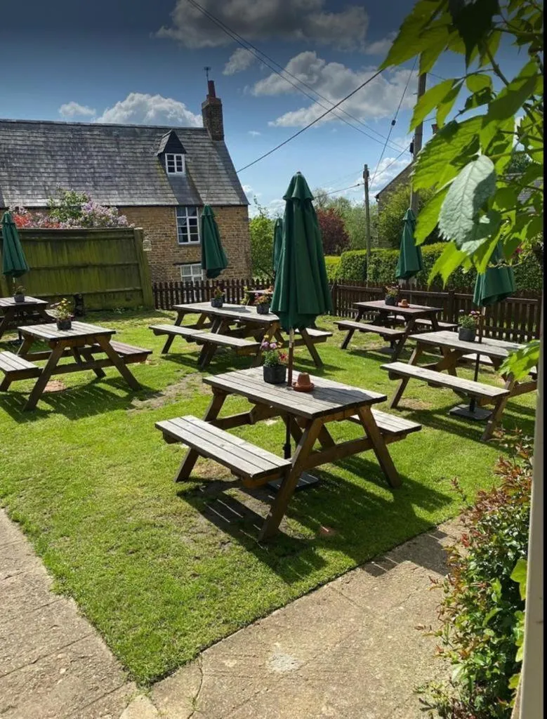 Garden in The Crewe Arms
