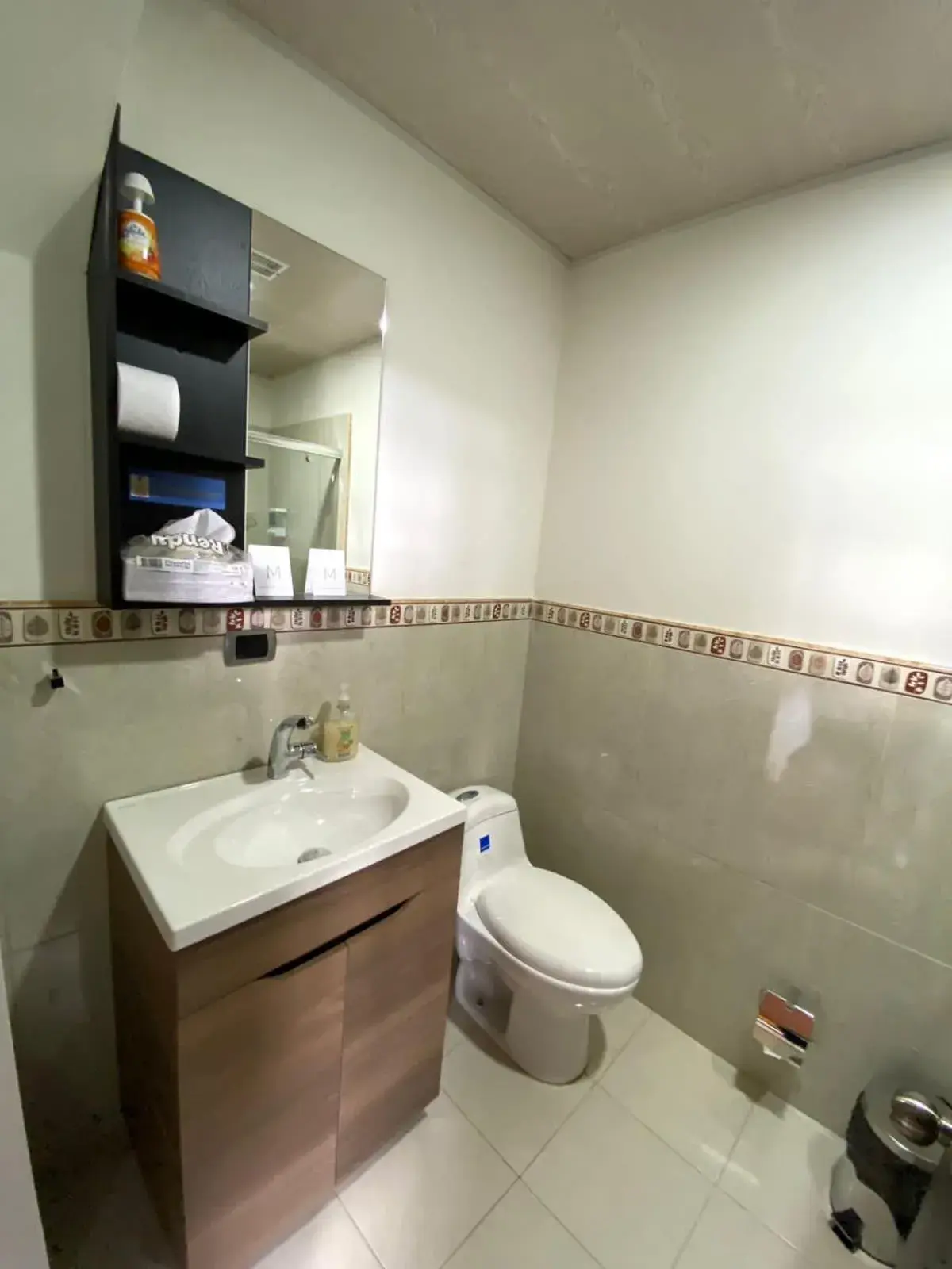 Family Room with Private Bathroom - single occupancy in Hotel Villa Mercedes Colonial Family Room with Private Bathroom - single occupancy in Hotel Villa Mercedes Colonial