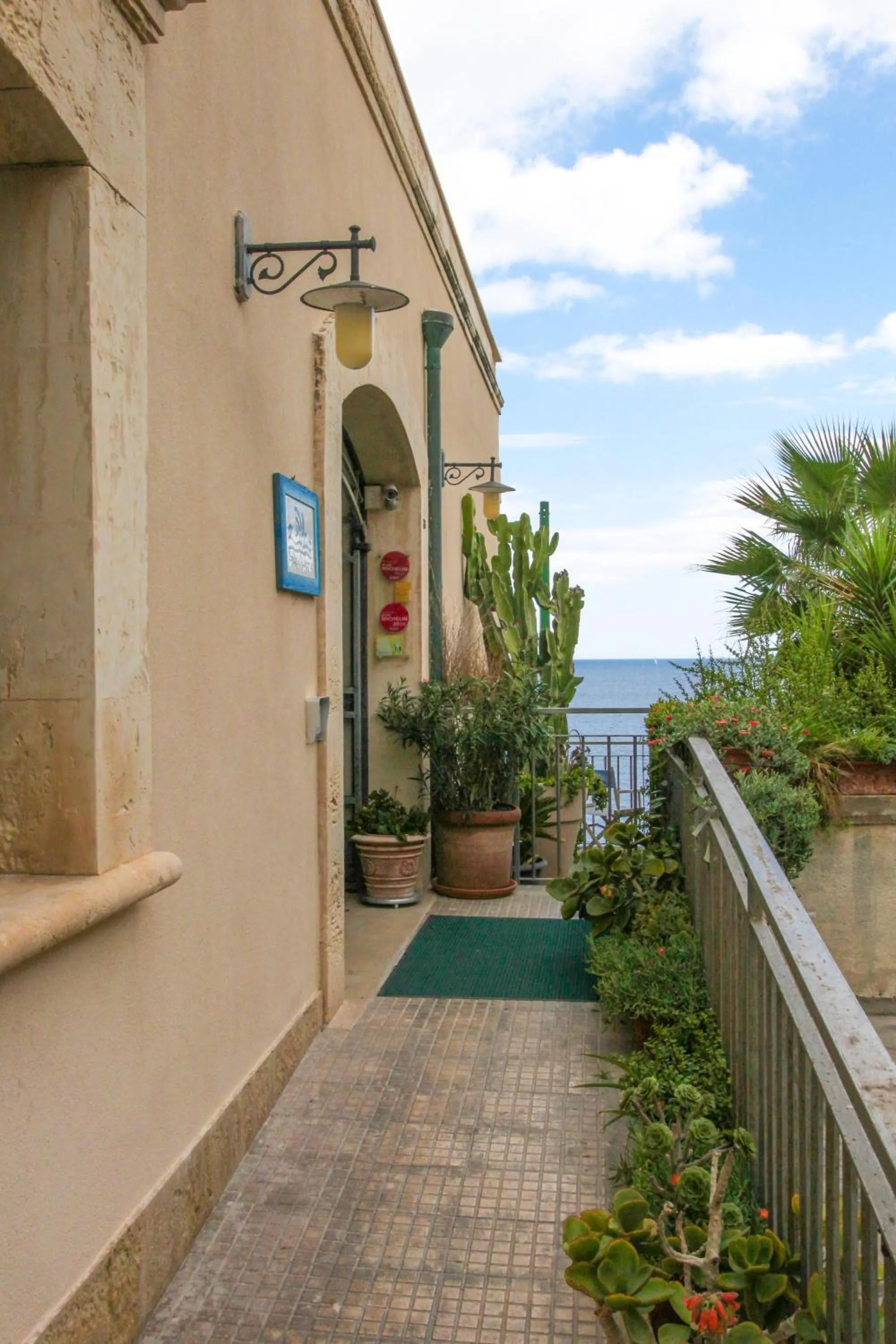 Property building in Giuggiulena