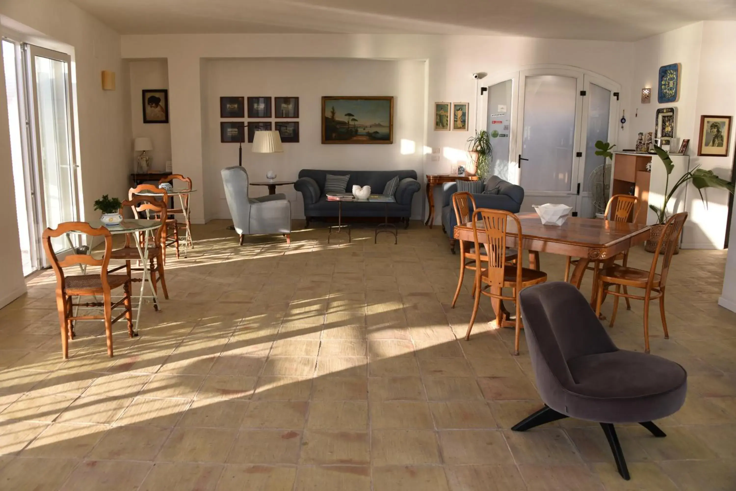 Lounge or bar in Giuggiulena Lounge or bar in Giuggiulena