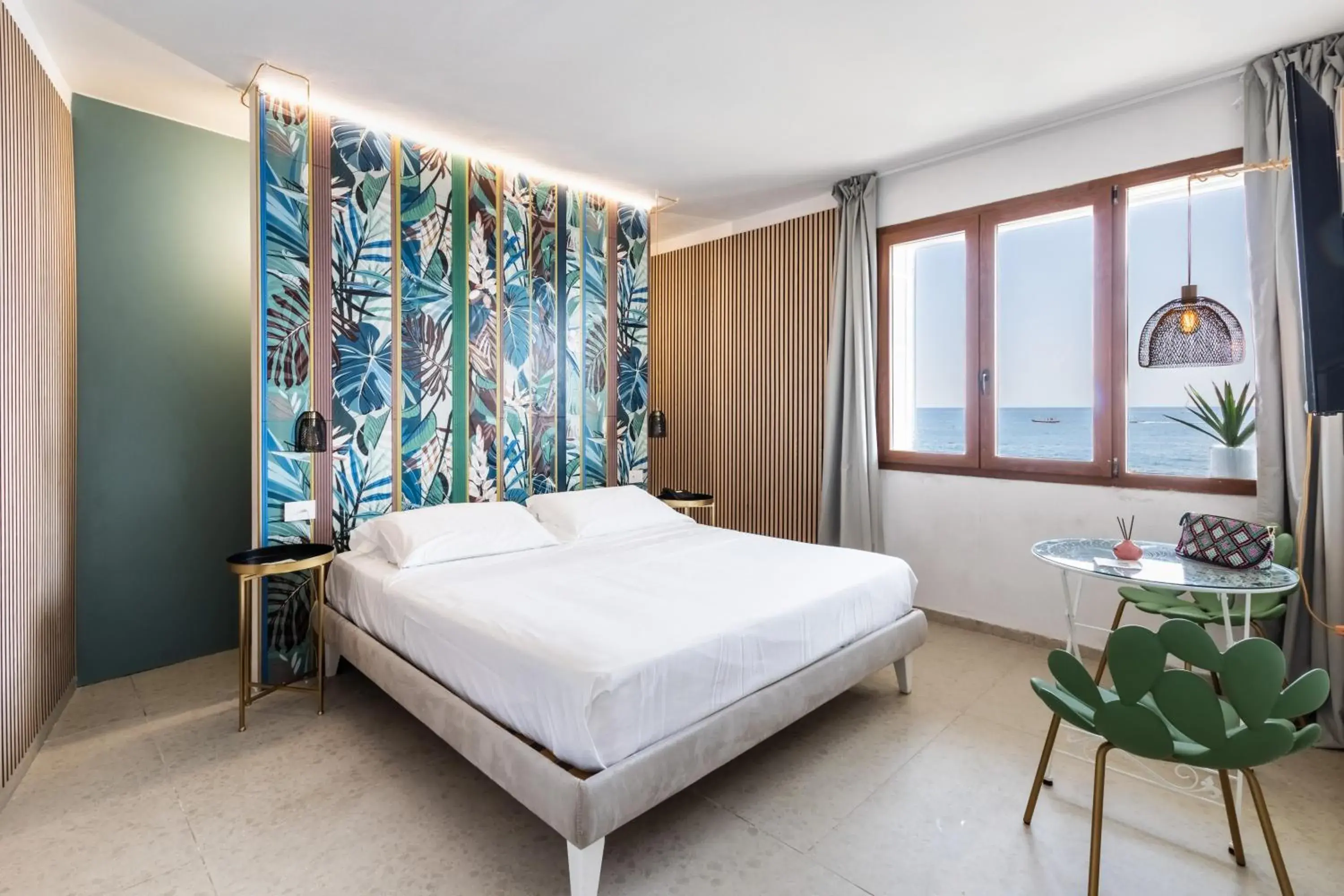 Double Room with Sea View in Giuggiulena Double Room with Sea View in Giuggiulena