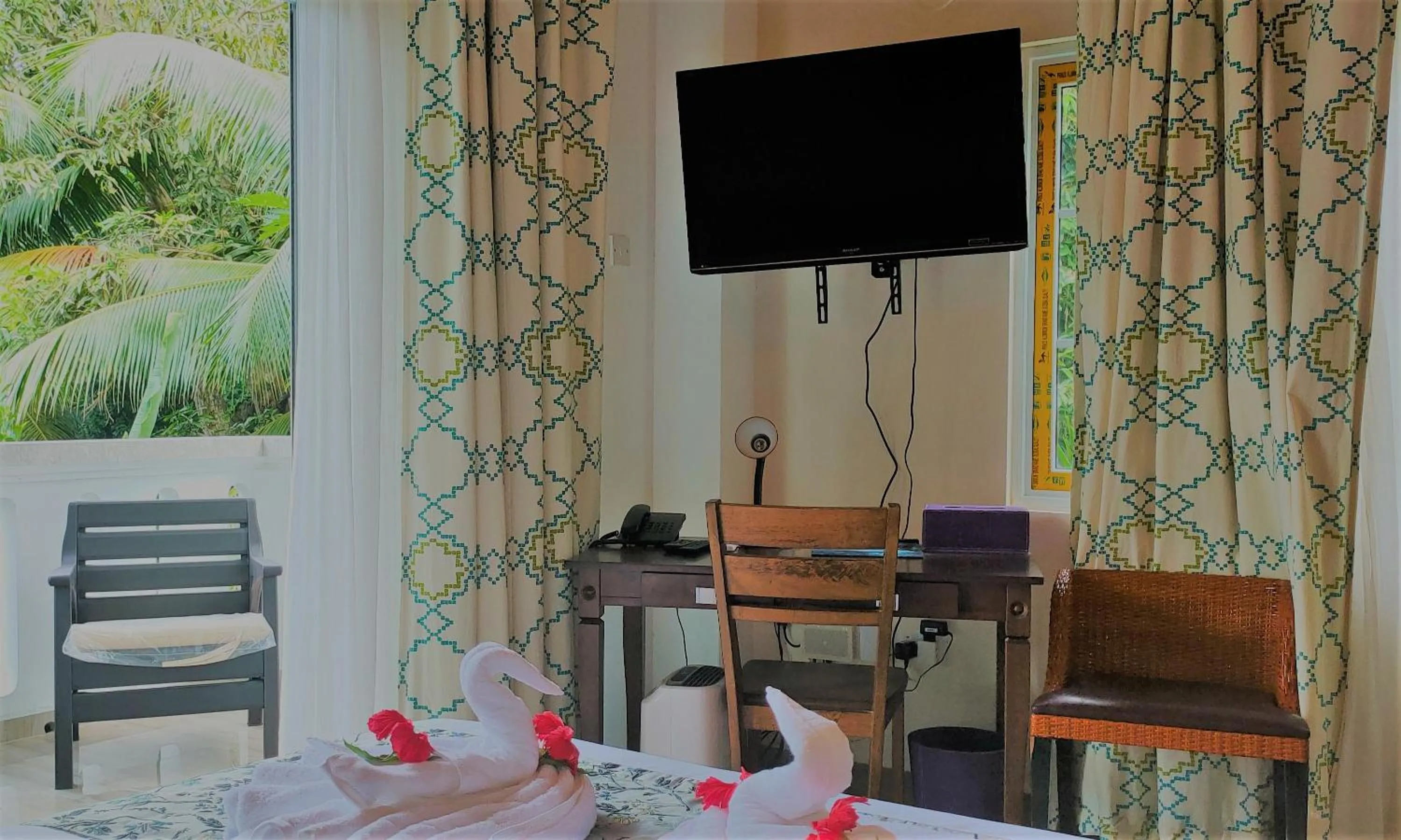 Seating area in Mountain View Hotel