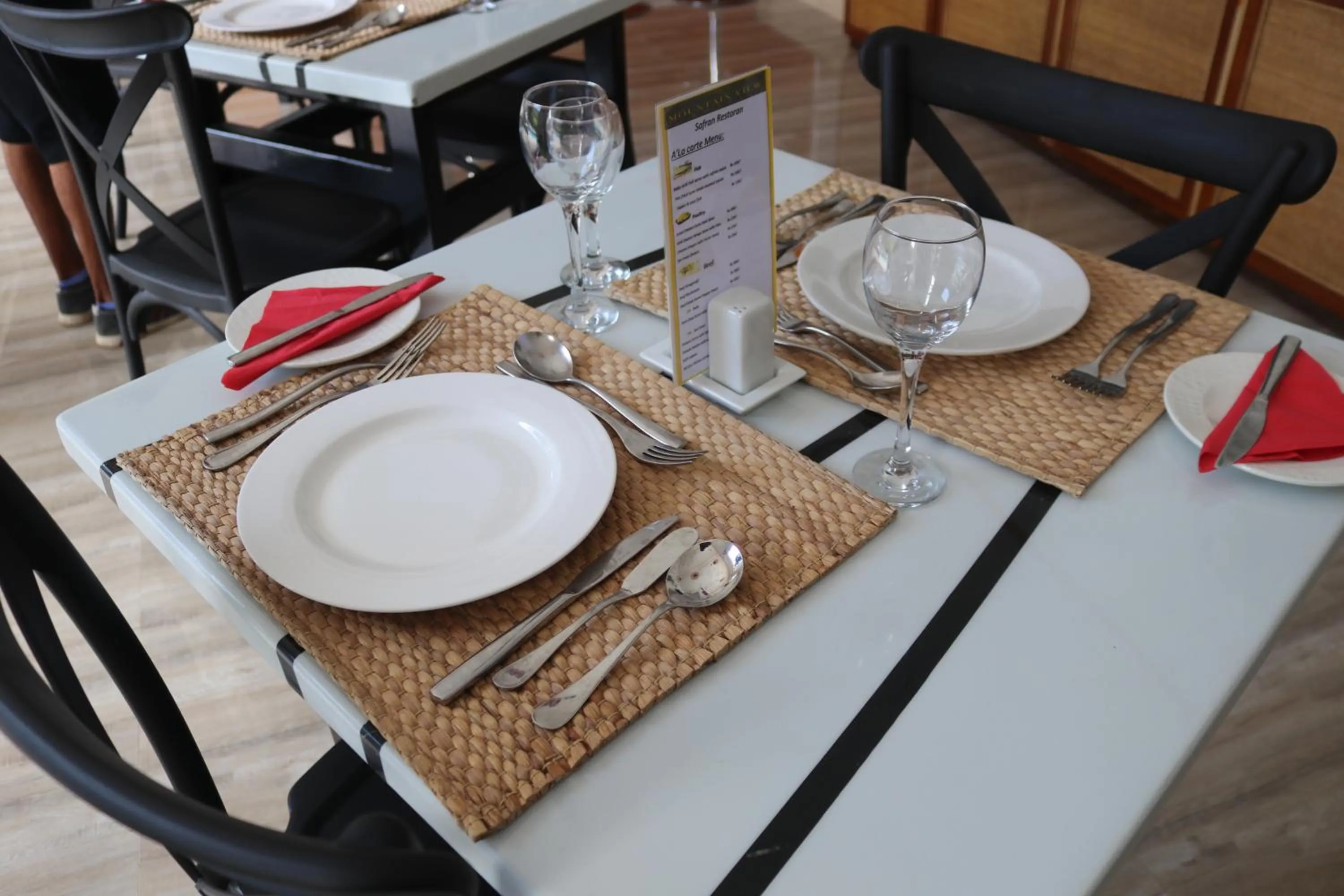 Dining area in Mountain View Hotel