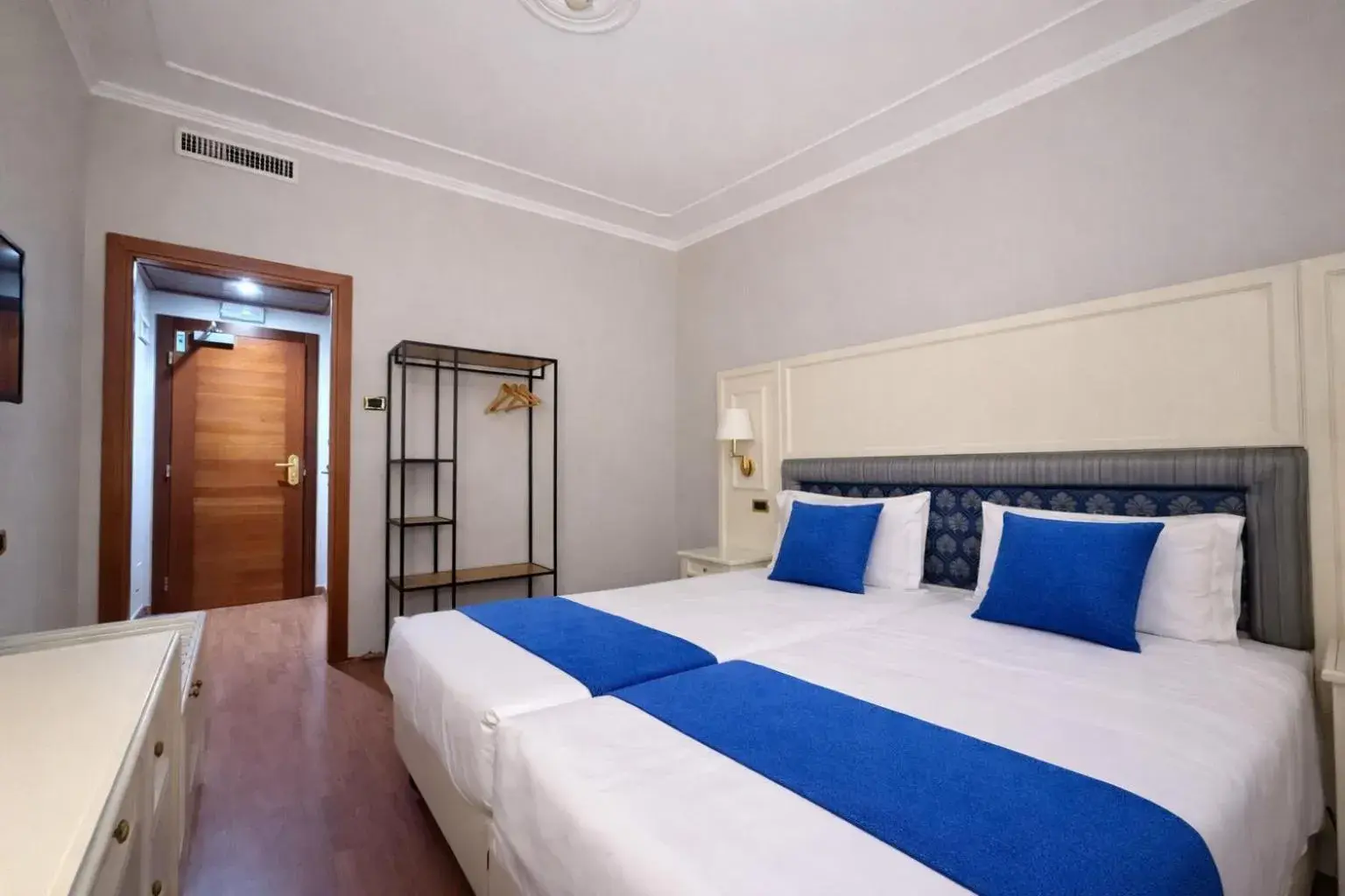 Bed in Hotel President Venezia Bed in Hotel President Venezia