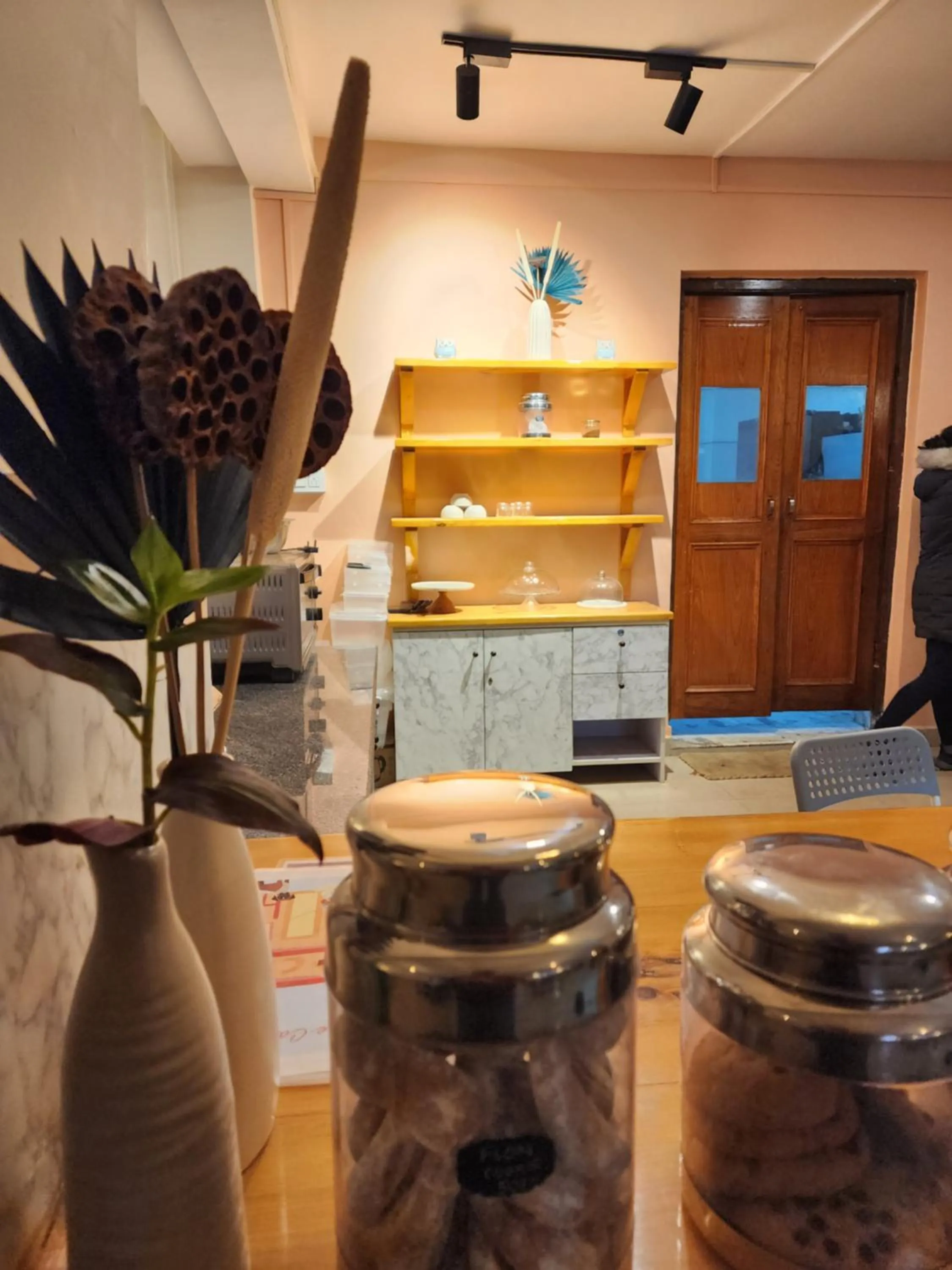 Restaurant/places to eat in The Birdhouse Villa