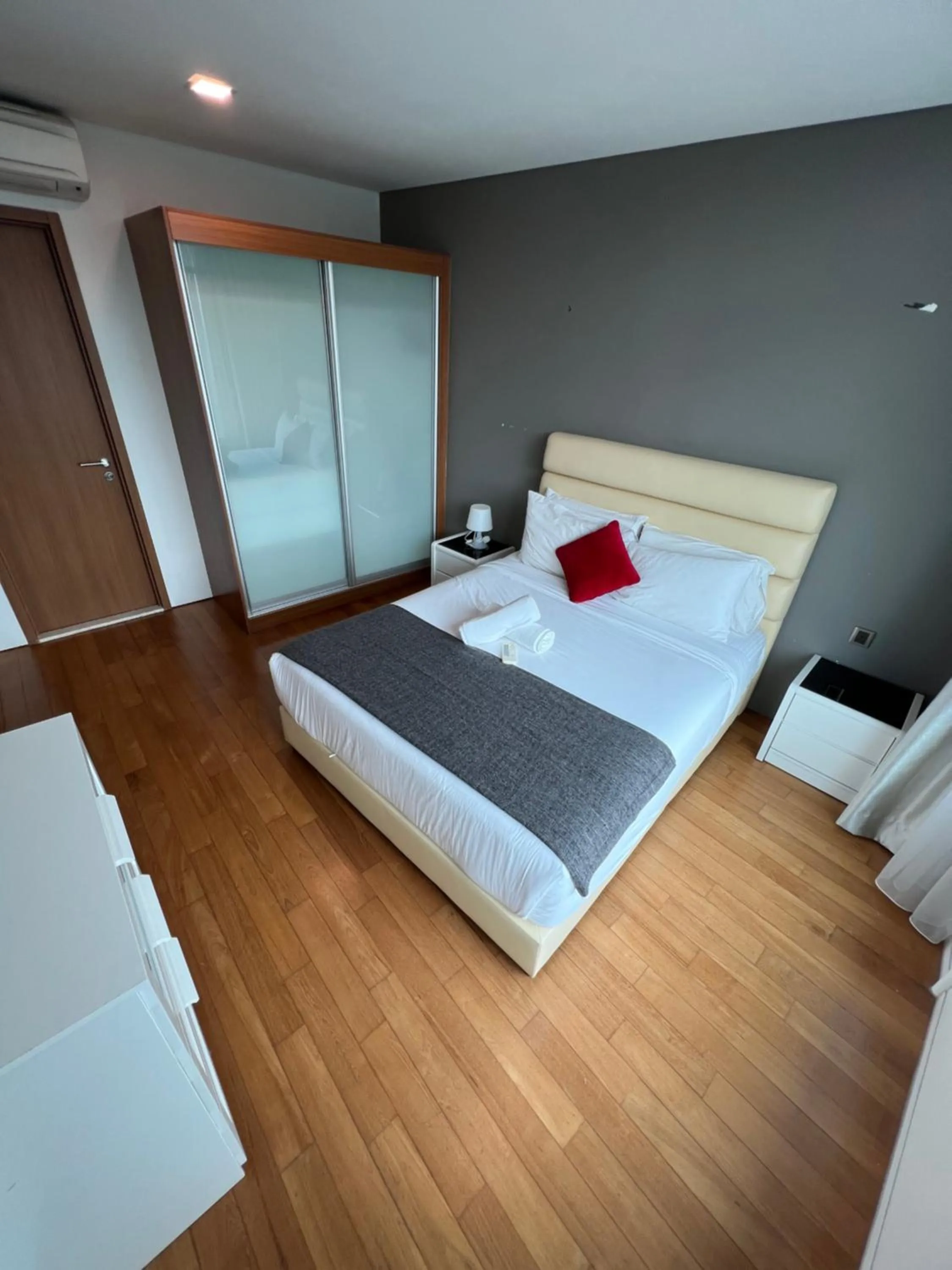 Bed in Vortex Suites klcc by Rit