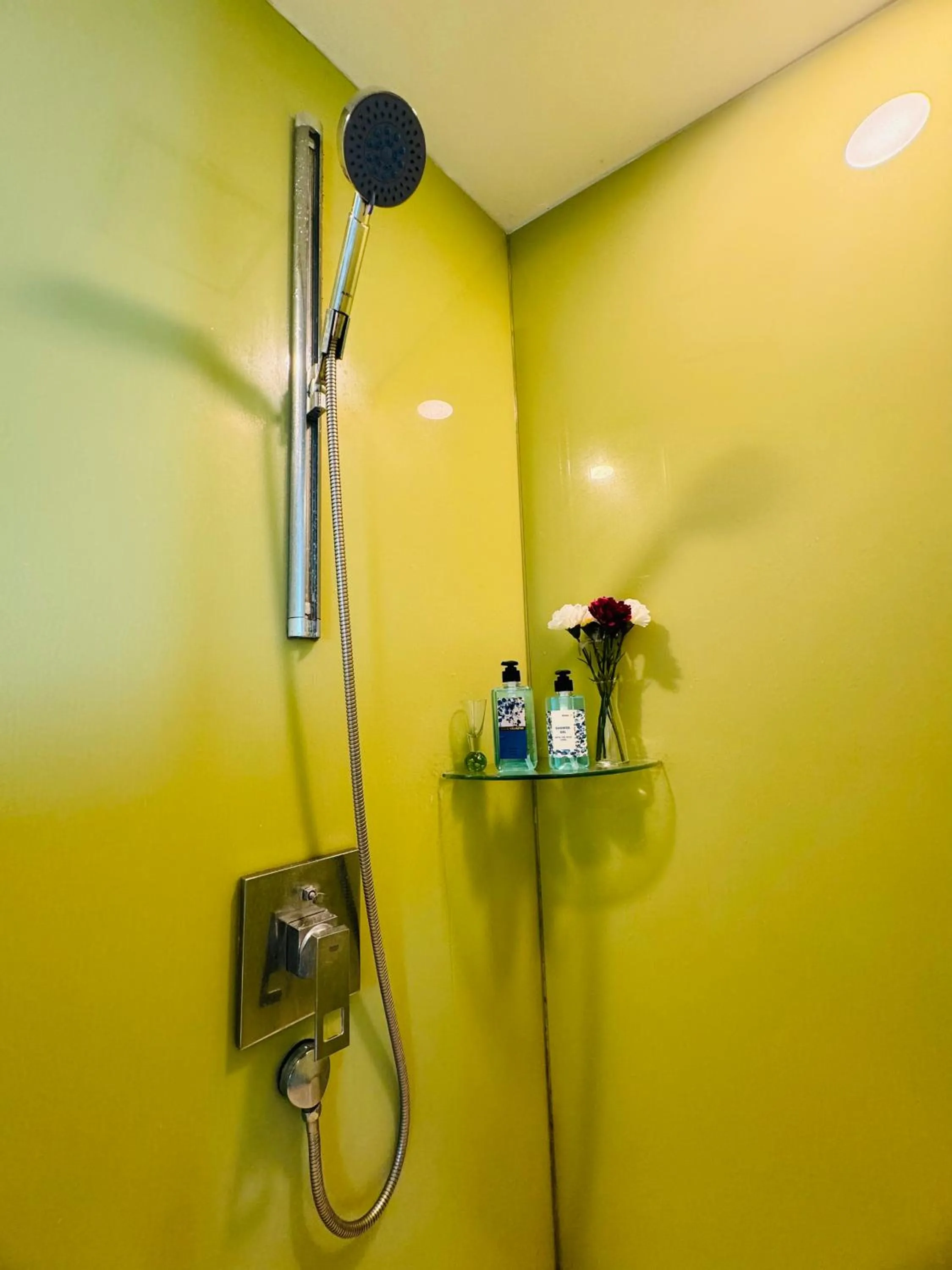 Shower in Vortex Suites klcc by Rit