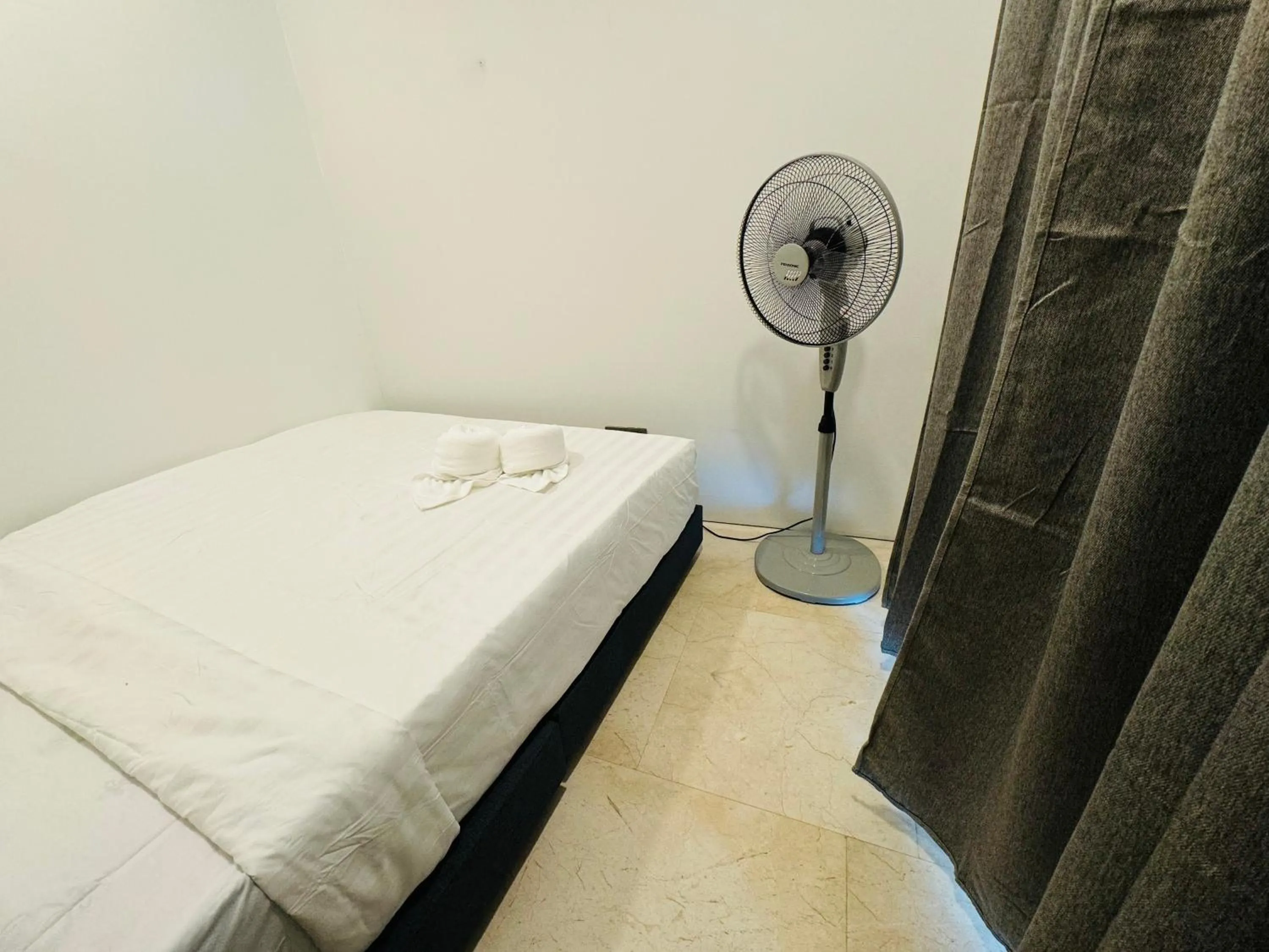 Bed in Vortex Suites klcc by Rit