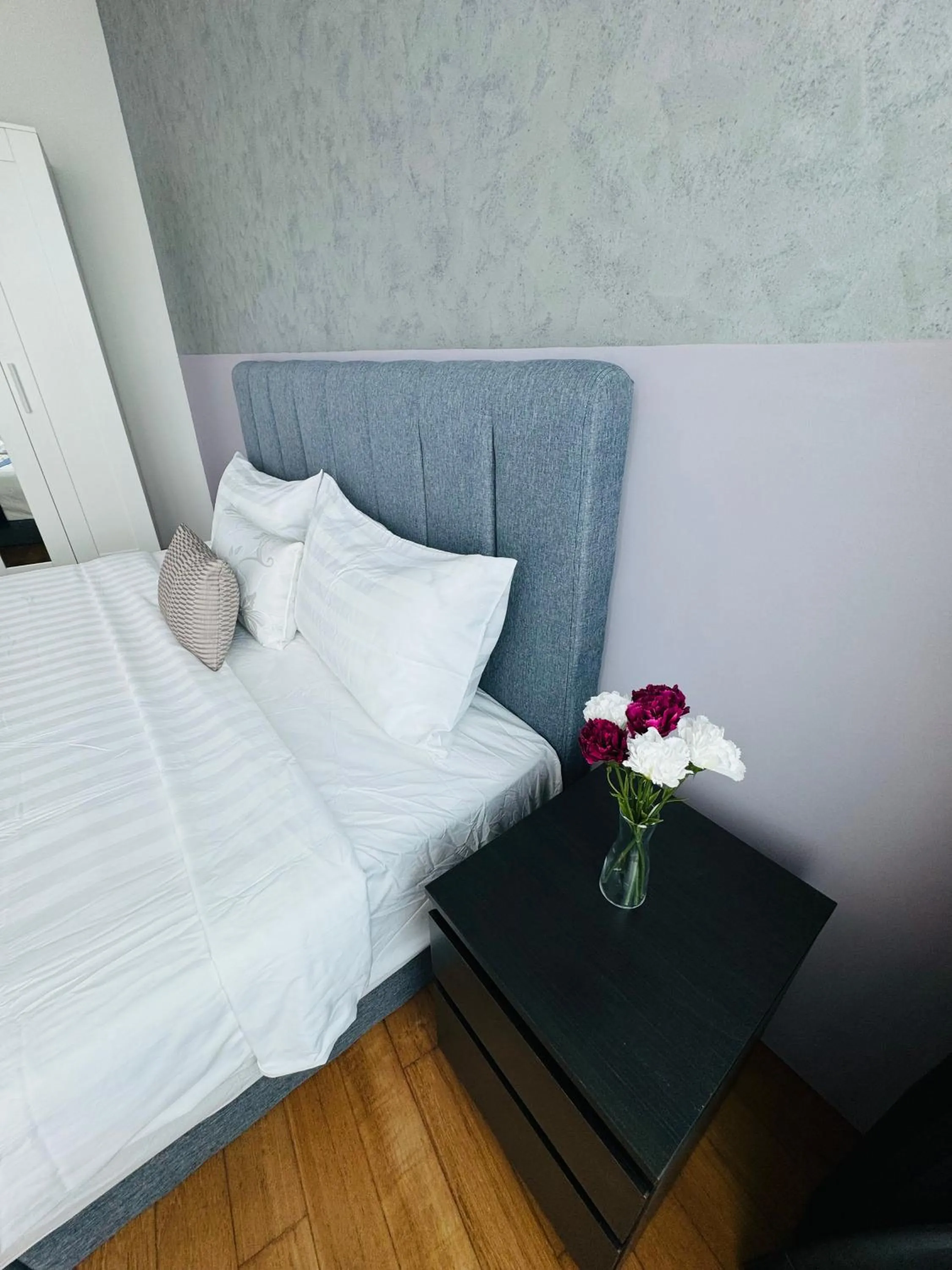 Bed in Vortex Suites klcc by Rit