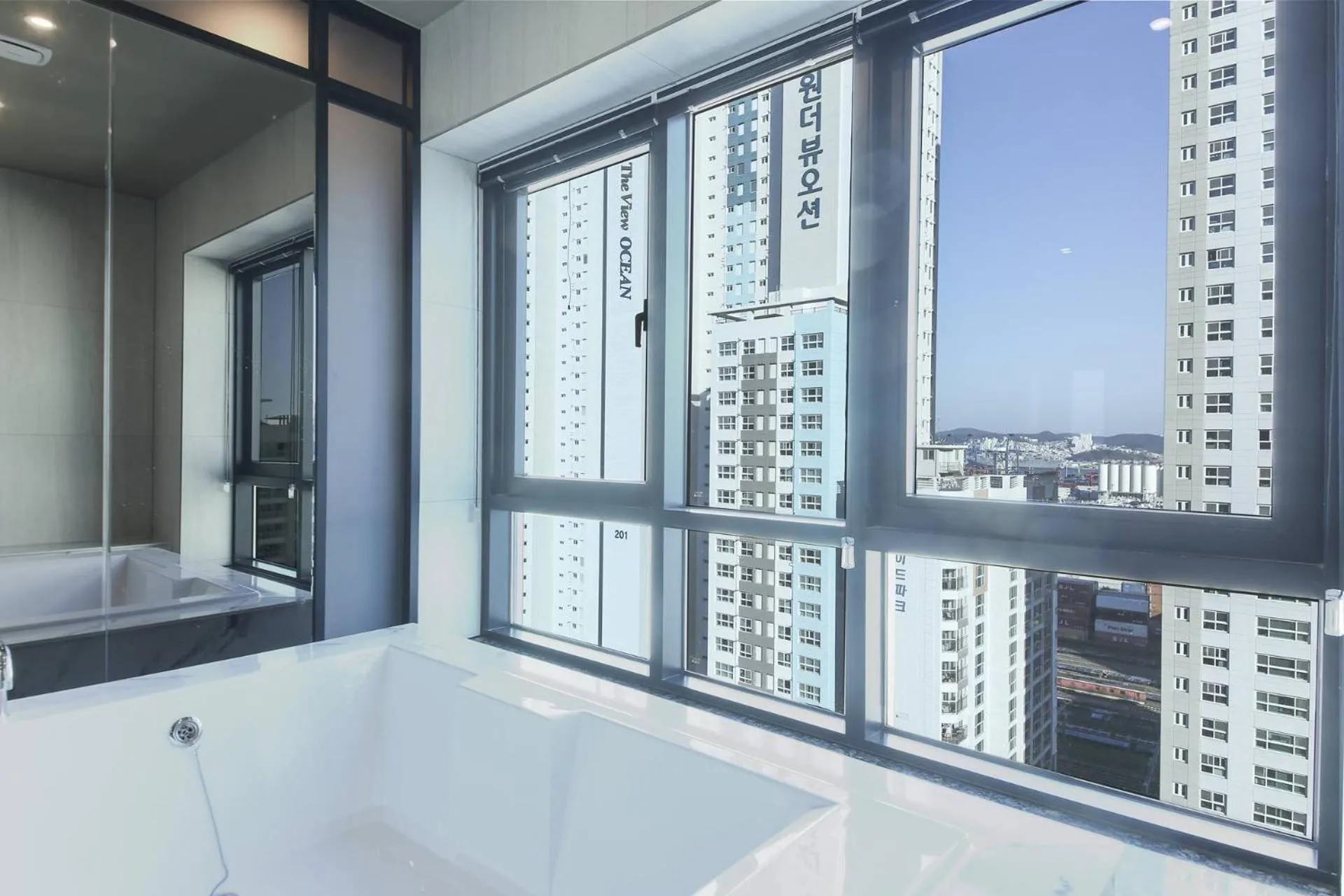 Bathroom in City Hotel the Busan Metro