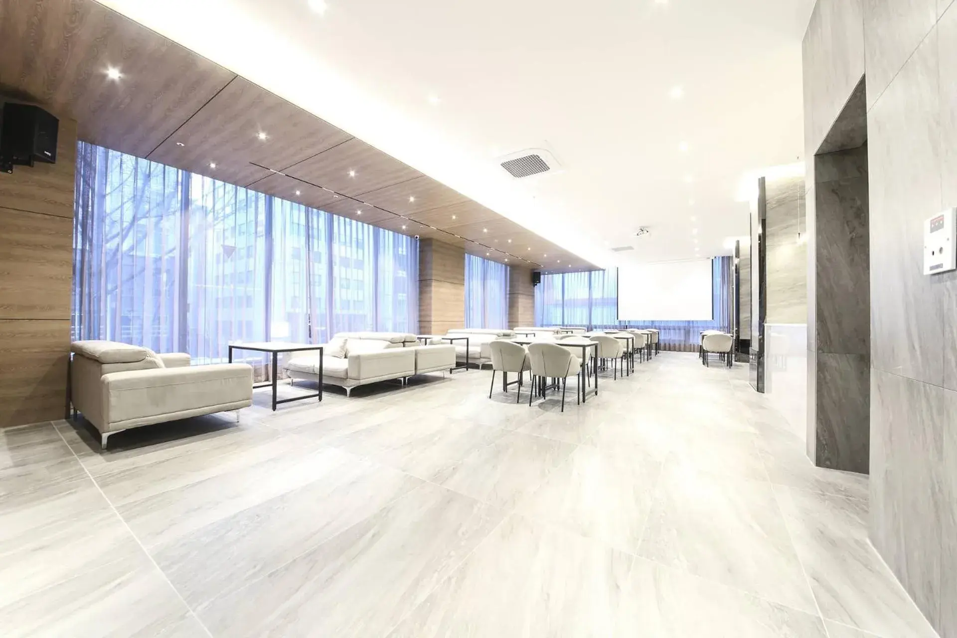 Lounge or bar in City Hotel the Busan Metro Lounge or bar in City Hotel the Busan Metro