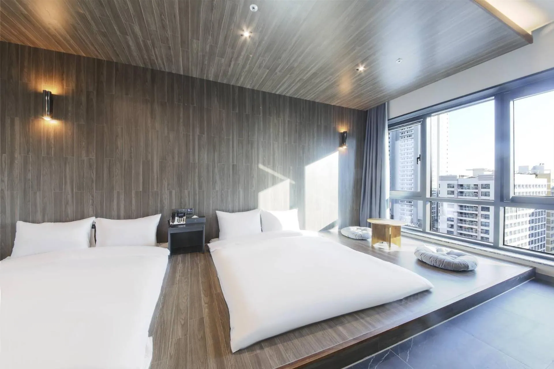 Photo of the whole room, Bed in City Hotel the Busan Metro